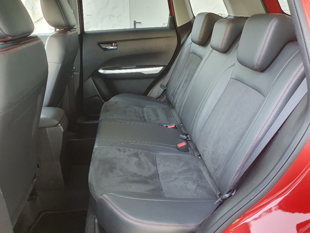 SUZUKI Vitara 1.4 Boosterjet Sergio Cellano Top Automat-image-16
