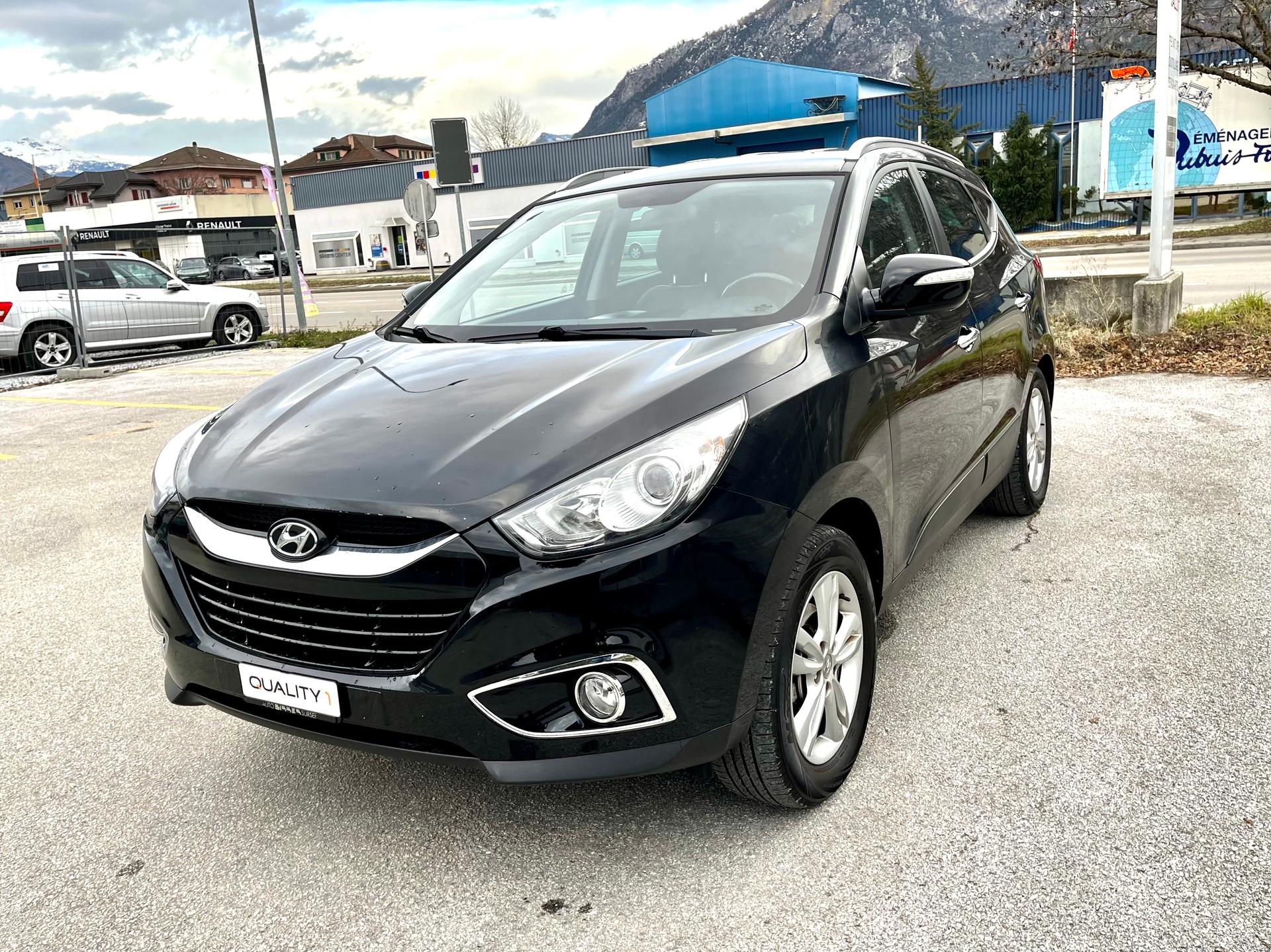 HYUNDAI iX 35 2.0 Premium 4WD-image-2