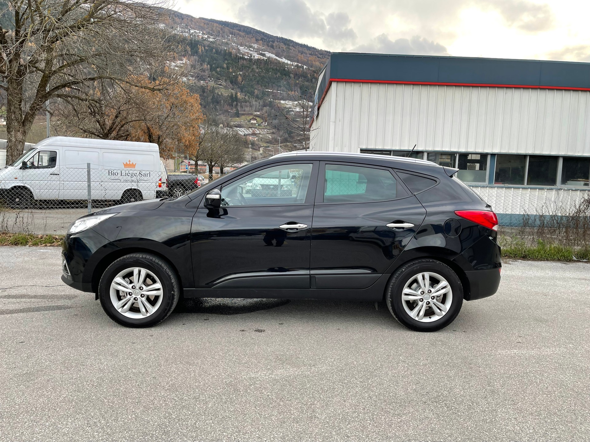HYUNDAI iX 35 2.0 Premium 4WD-image-5