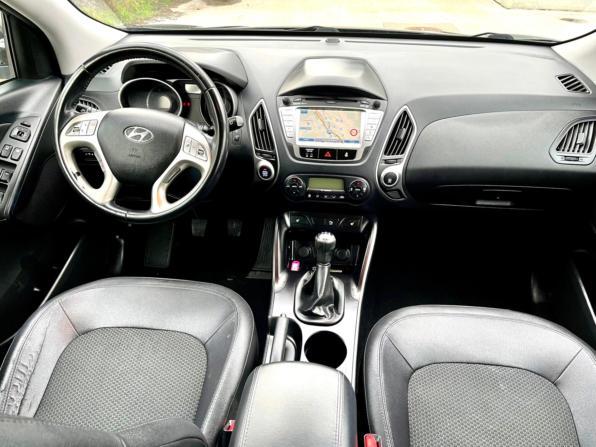 HYUNDAI iX 35 2.0 Premium 4WD-image-1