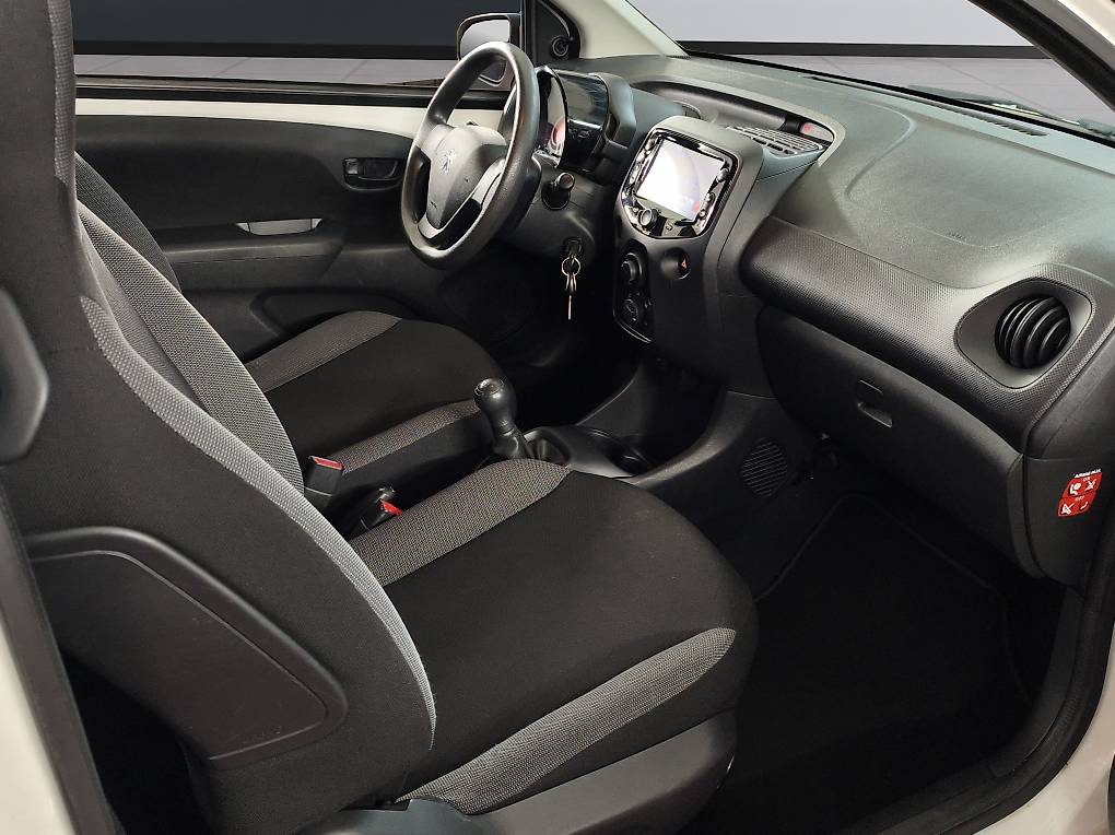 PEUGEOT 108 1.0 VTi Access-image-9