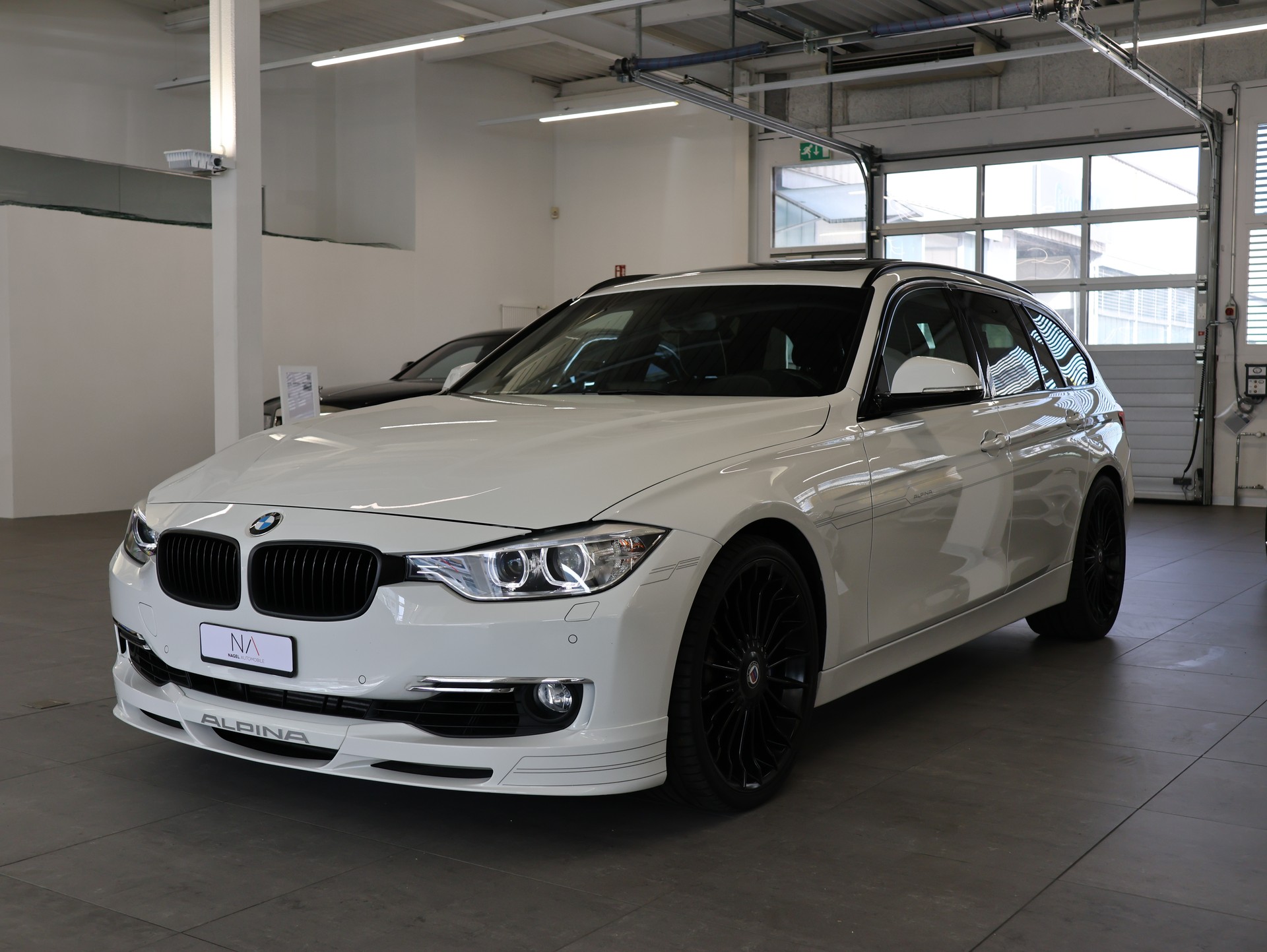 BMW-ALPINA D3 BiTurbo Touring 3.0d Switch-Tronic *Alpinaweiss*Harman&Kardon*-image-3