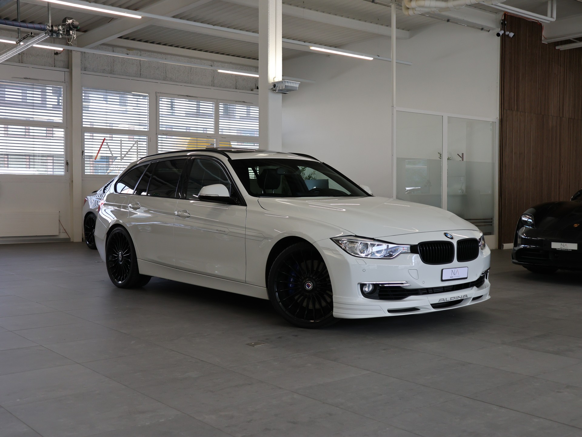 BMW-ALPINA D3 BiTurbo Touring 3.0d Switch-Tronic *Alpinaweiss*Harman&Kardon*-image-0