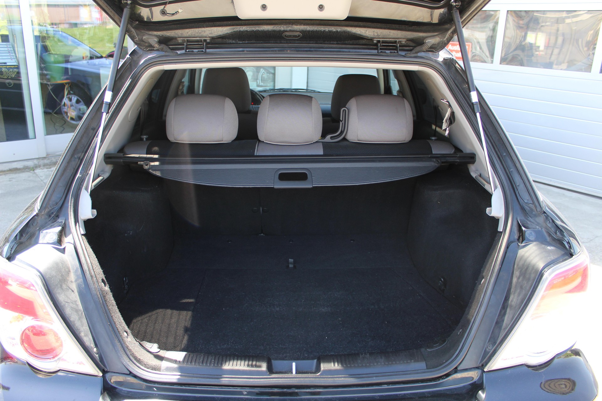 SUBARU Impreza Wagon 2.0 R Swiss-image-8
