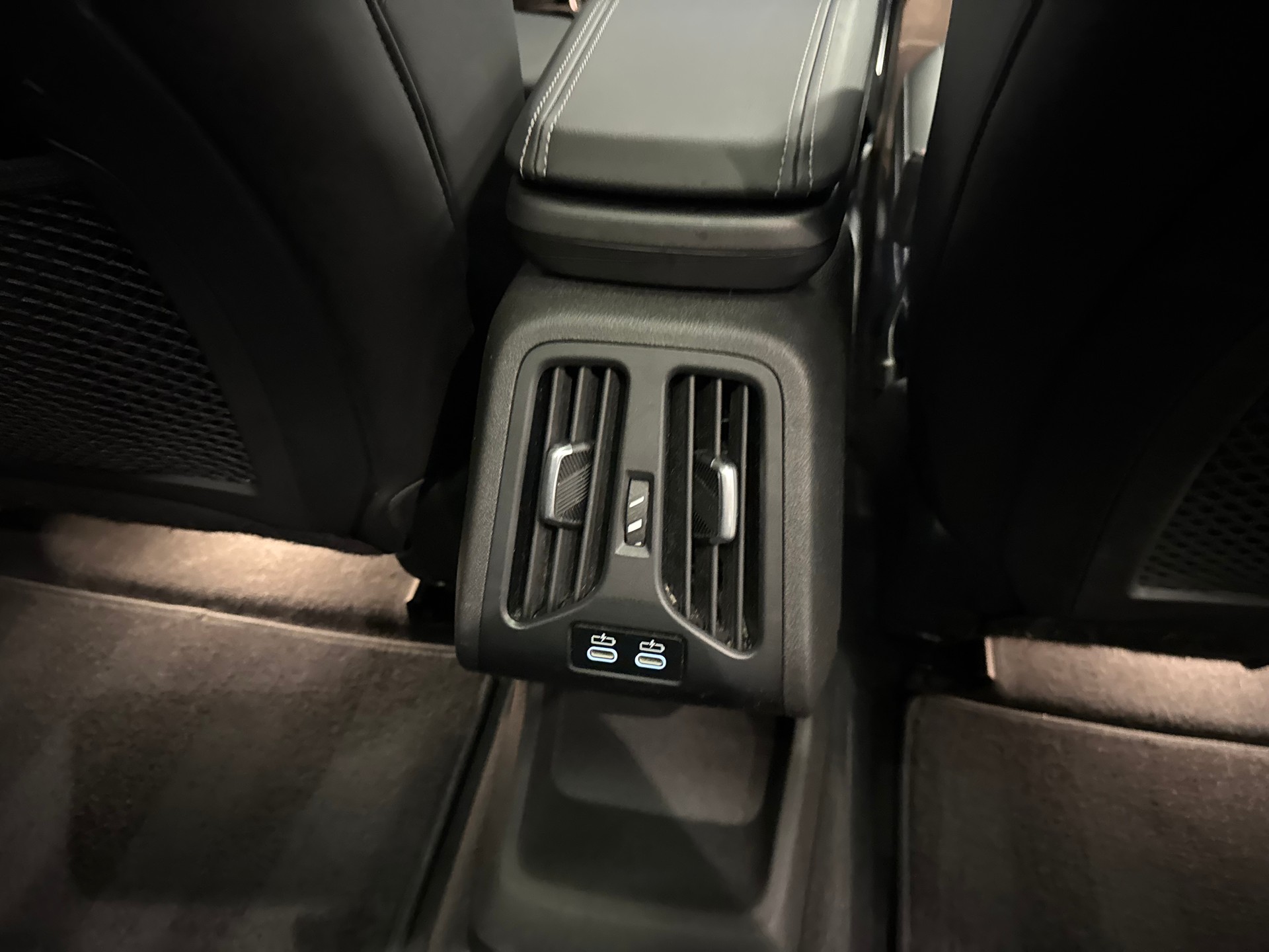 BMW X1 xDrive 25e M Sport Pro-image-28