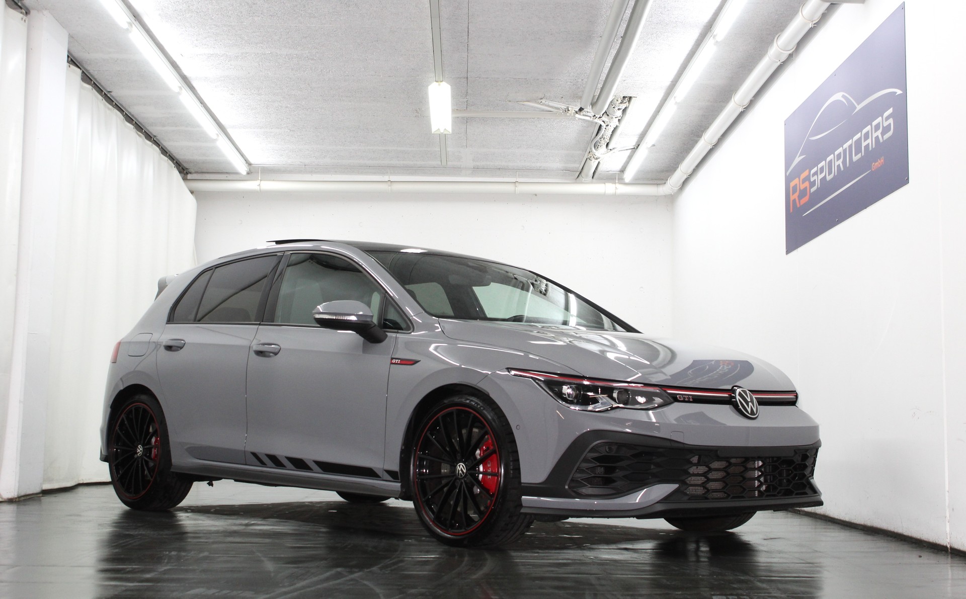 VW Golf 2.0 TSI GTI Clubsport DSG Performance Paket Akrapovic / CH-Fahrzeug