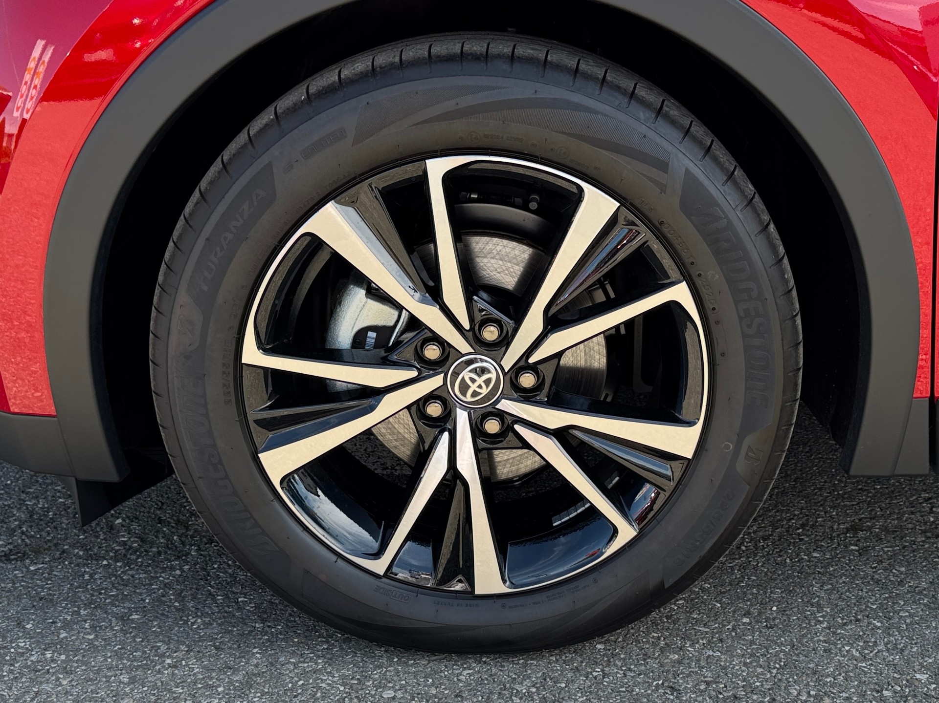 TOYOTA C-HR 2.0 HSD CVT Swiss Edition-image-6