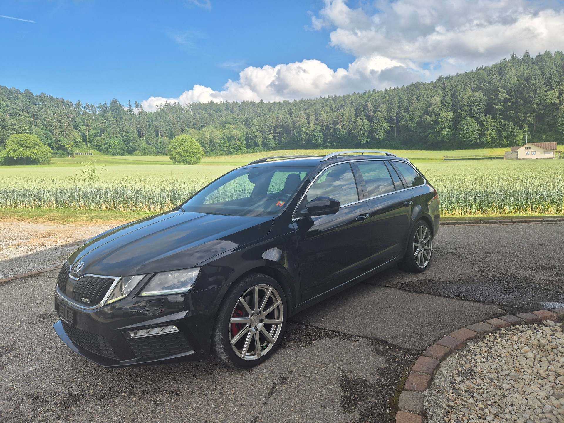 SKODA Octavia Combi 2.0 TDI RS 4x4 DSG-image-1