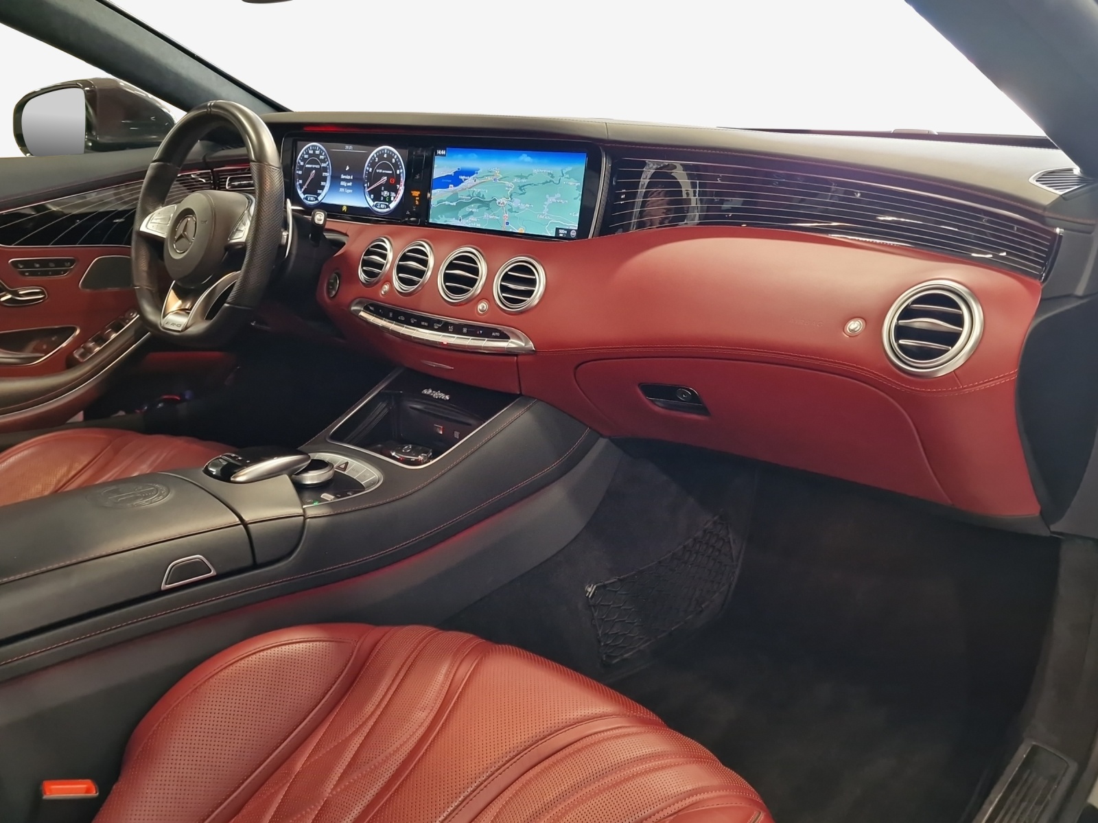 MERCEDES-BENZ S 63 AMG Cabriolet 4Matic Speedshift MCT-image-15