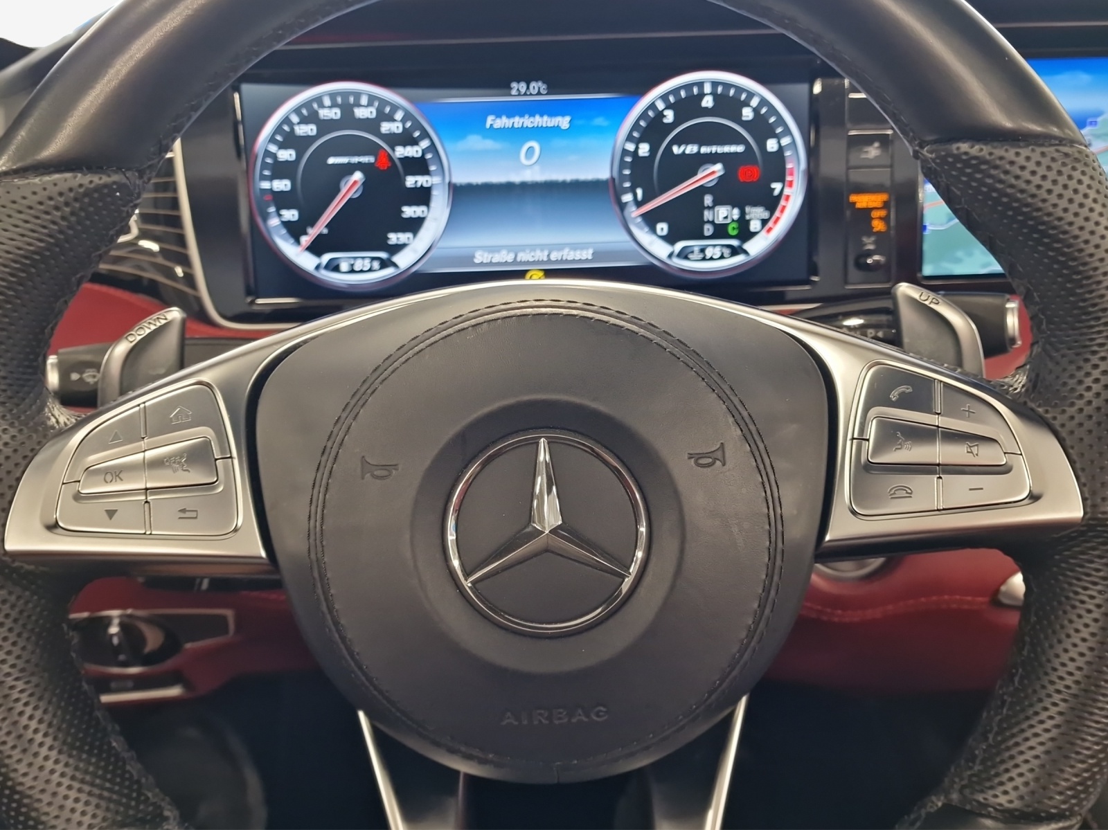 MERCEDES-BENZ S 63 AMG Cabriolet 4Matic Speedshift MCT-image-12