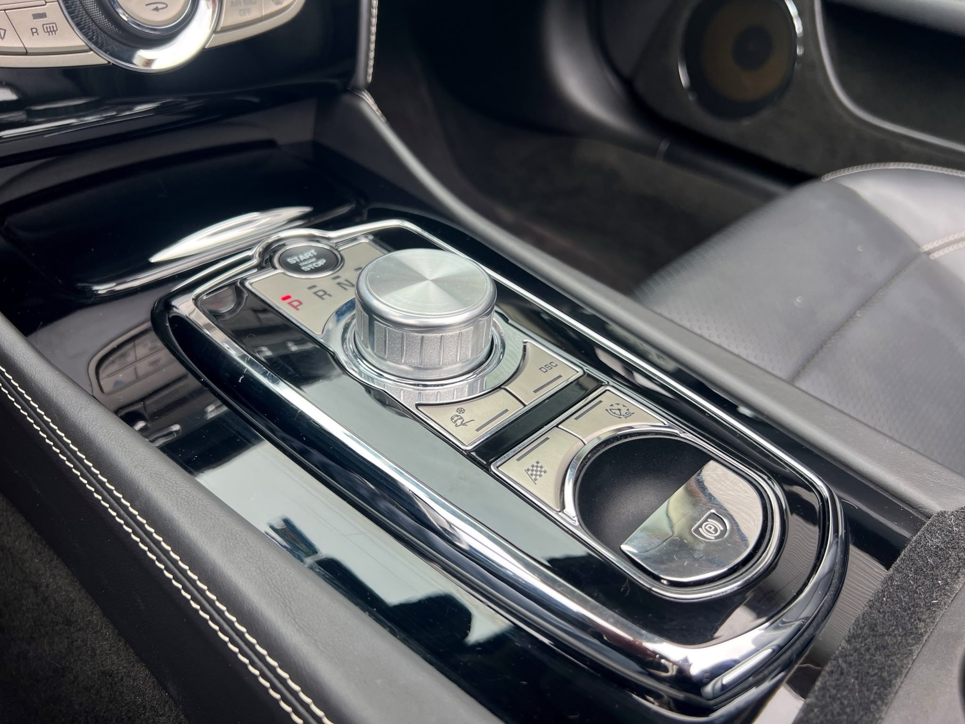 JAGUAR XK 5.0 V8 Automatic-image-22