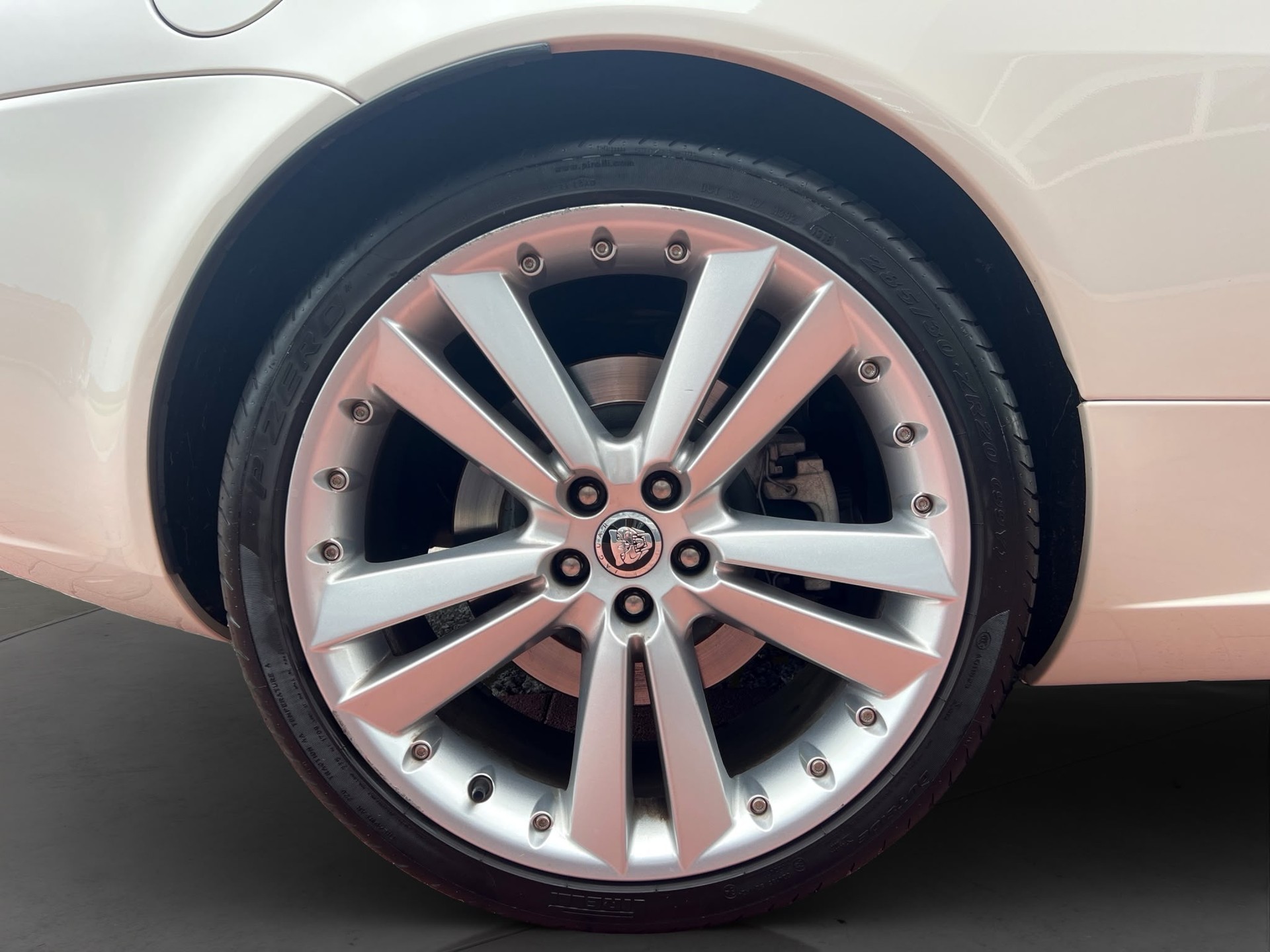 JAGUAR XK 5.0 V8 Automatic-image-8