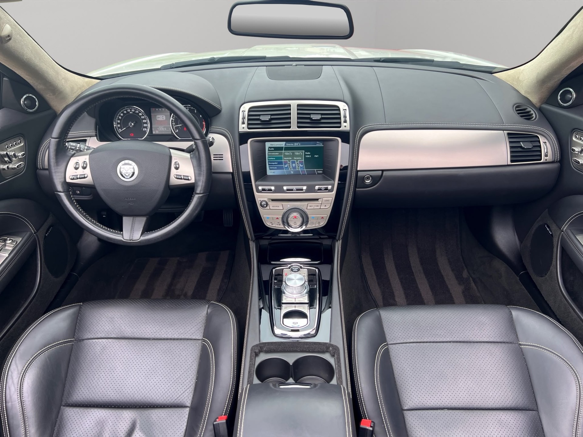 JAGUAR XK 5.0 V8 Automatic-image-16
