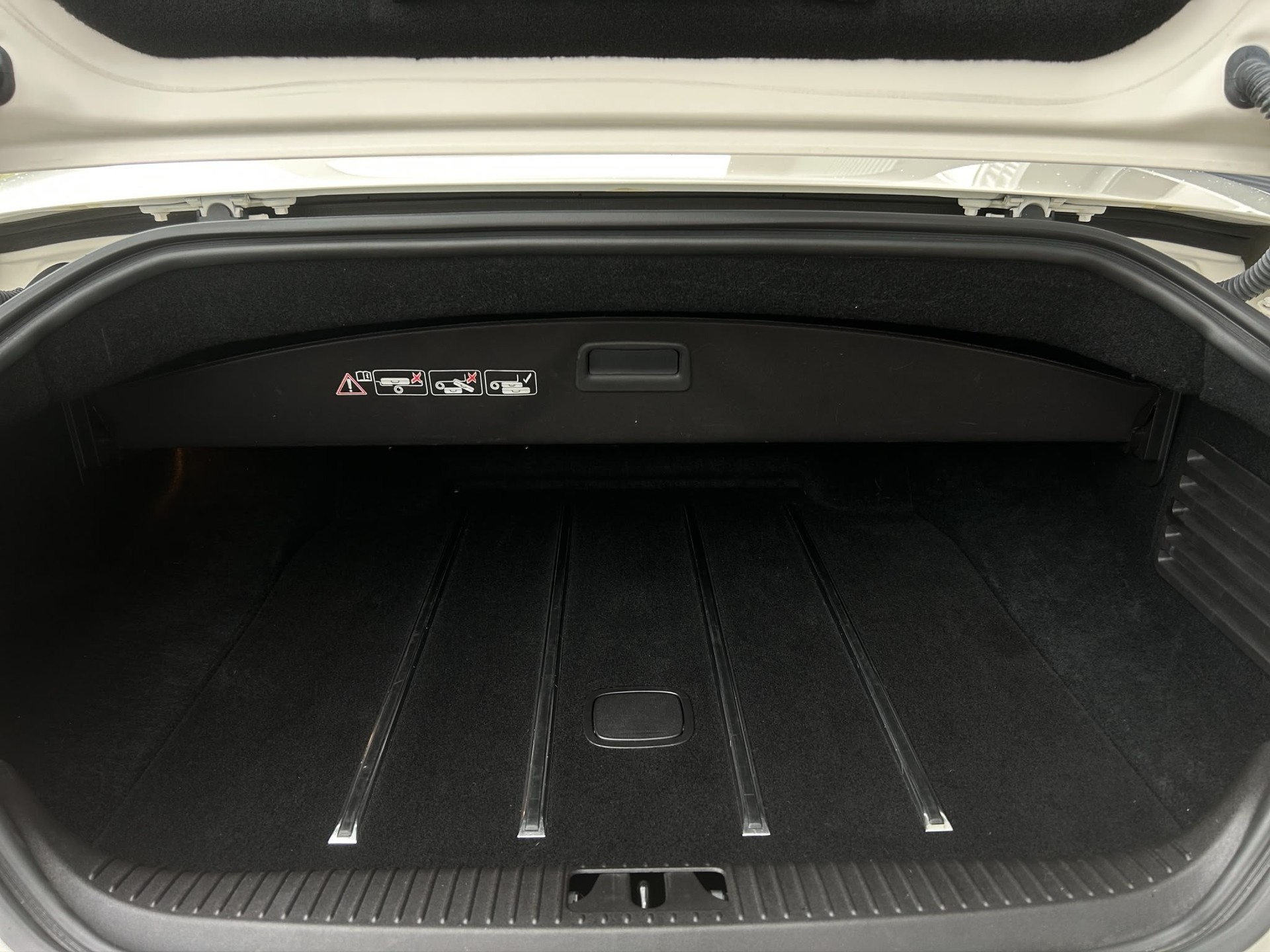 JAGUAR XK 5.0 V8 Automatic-image-9