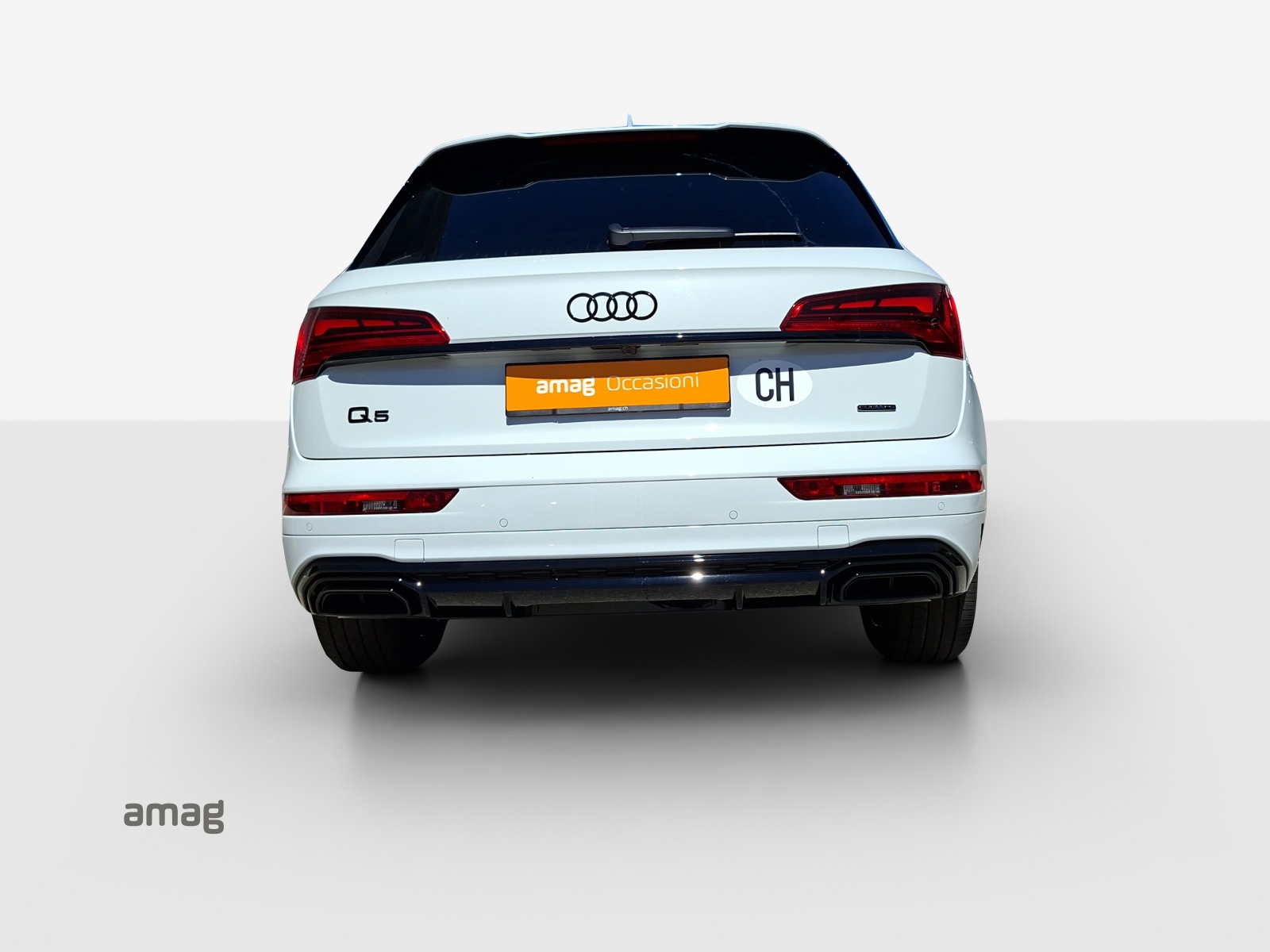 AUDI Q5 40 TDI Black Edition quattro S-tronic-image-3