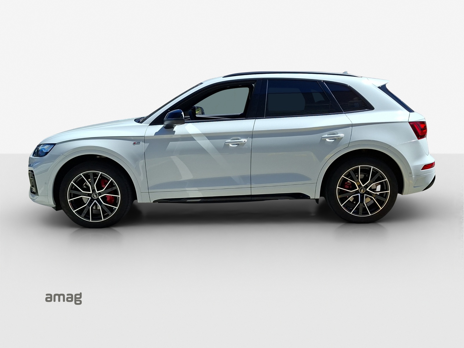AUDI Q5 40 TDI Black Edition quattro S-tronic-image-1