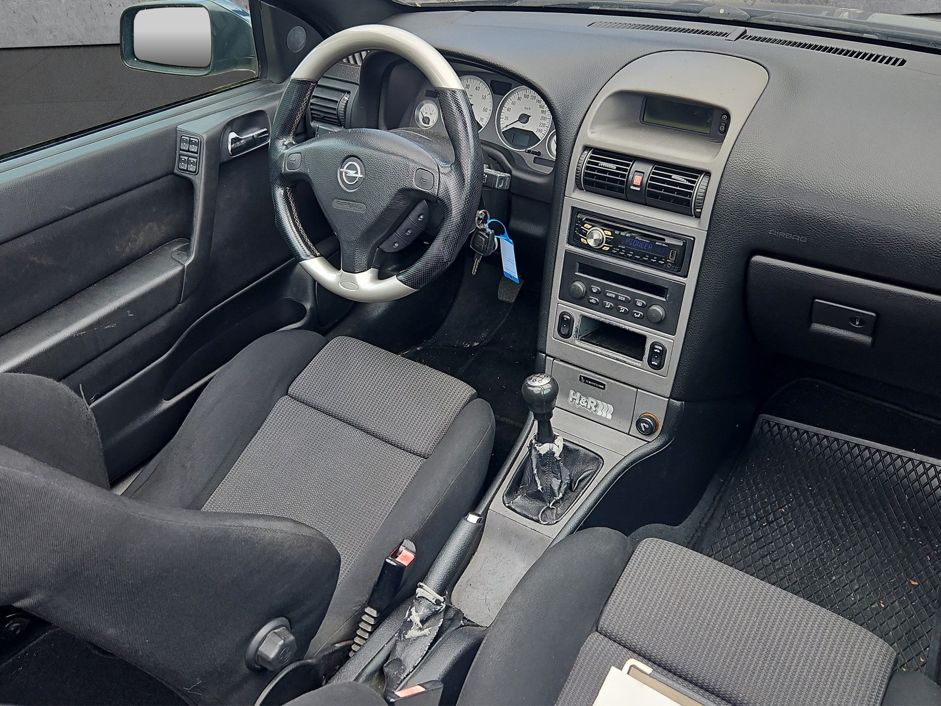 OPEL Astra Cabriolet 2.2i 16V-image-8