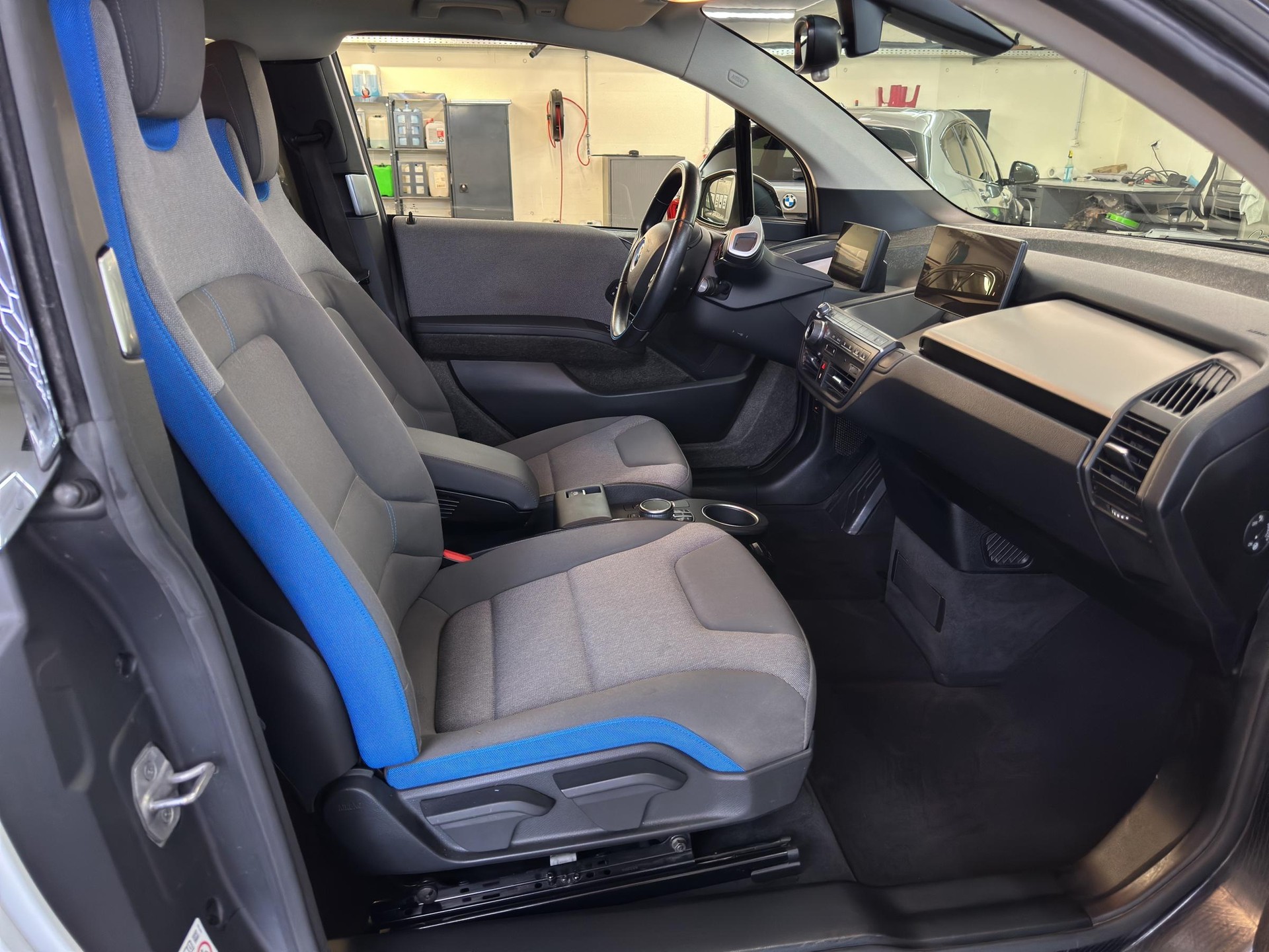 BMW i3 S 120 Ah-image-14