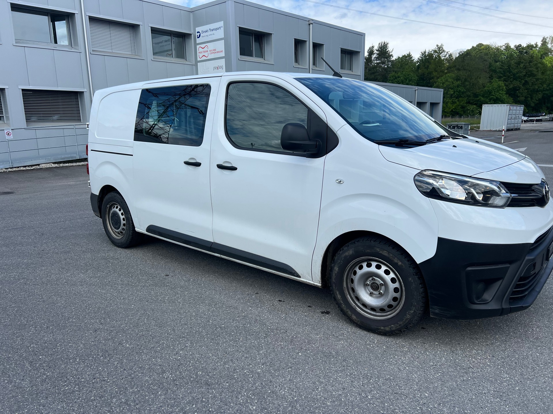 TOYOTA Proace 2.0D Panel Van Medium Active-image-1