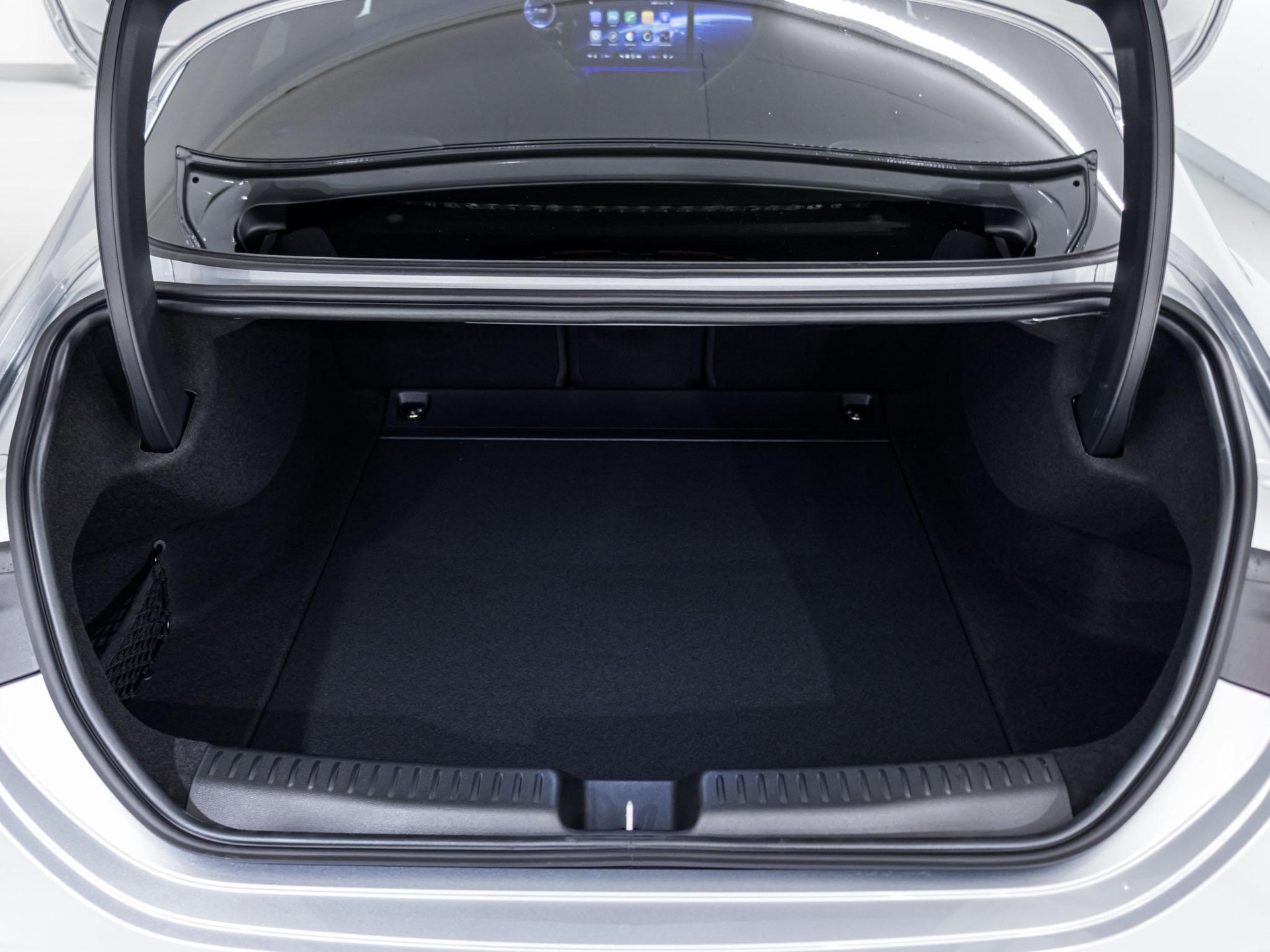 MERCEDES-BENZ CLA 220 4MATIC-image-13