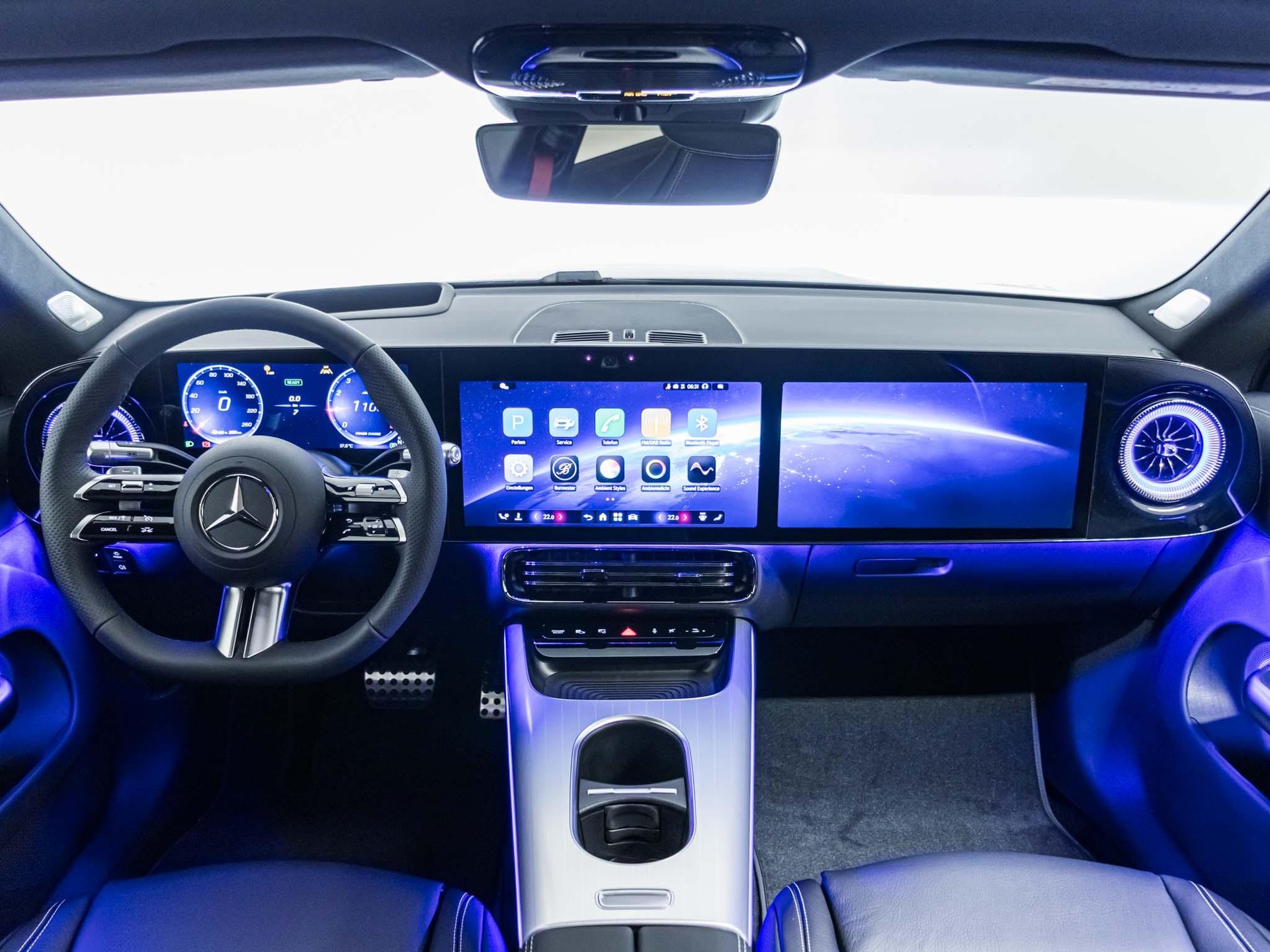 MERCEDES-BENZ CLA 220 4MATIC-image-11