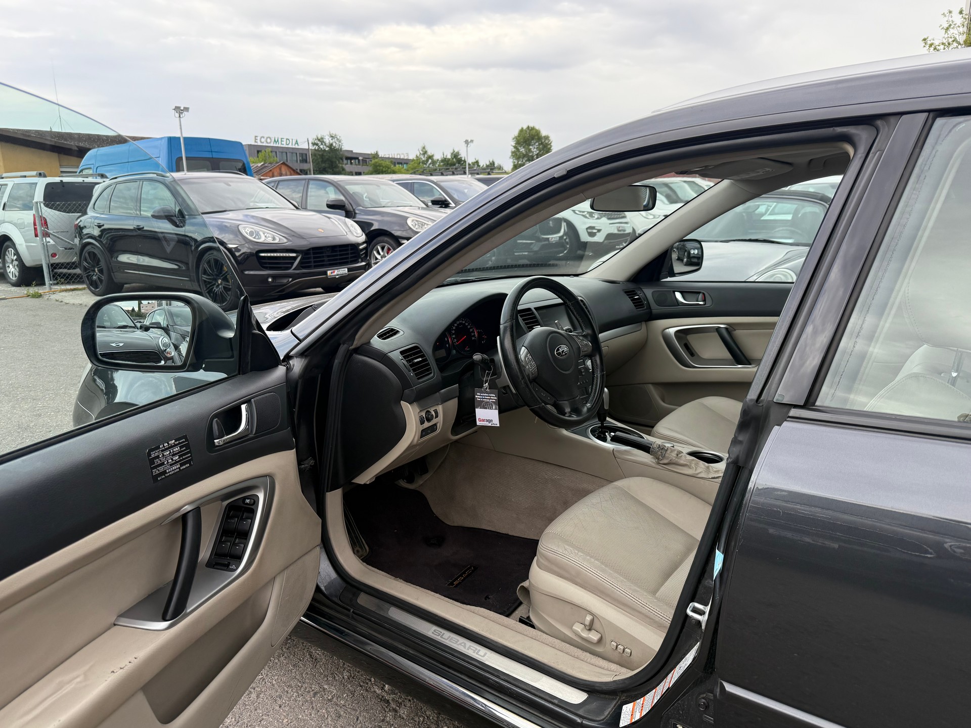 SUBARU Legacy 3.0R AWD Executive Automatic / Frisch ab MFK 14.01.2026 / AHK 2000kg / 8-fach bereift / Leder / Navi-image-8