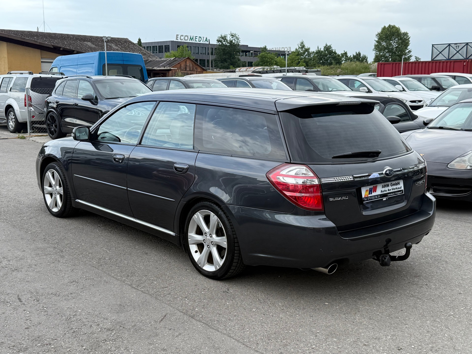 SUBARU Legacy 3.0R AWD Executive Automatic / Frisch ab MFK 14.01.2026 / AHK 2000kg / 8-fach bereift / Leder / Navi-image-5