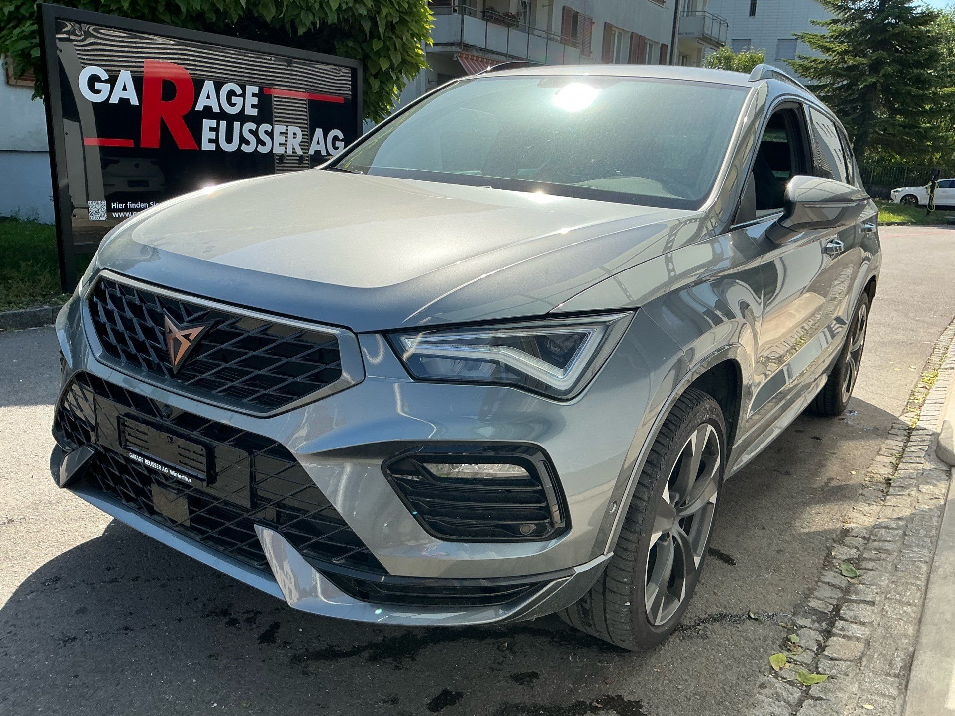 CUPRA Ateca VZ 4Drive *** AKRAPOVIC SPORTAUSPUFF & 5 JAHRE WERKSGARANTIE ***-image-0