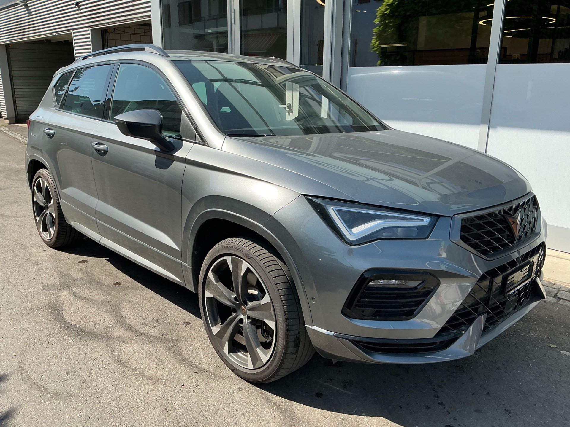 CUPRA Ateca VZ 4Drive *** AKRAPOVIC SPORTAUSPUFF & 5 JAHRE WERKSGARANTIE ***-image-2