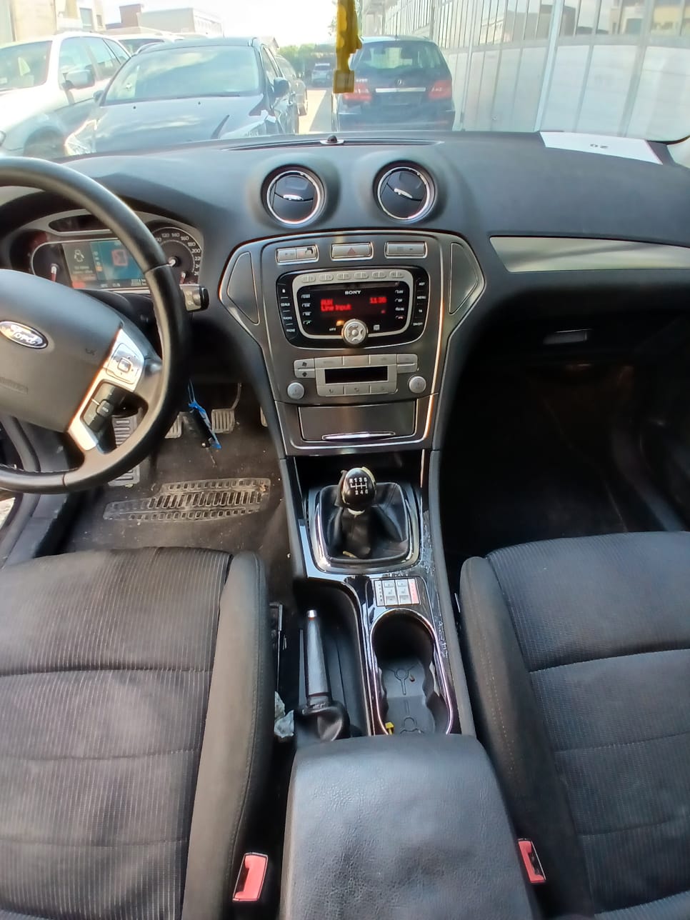 FORD Mondeo 2.0 TDCi 16V Titanium Executive-image-6