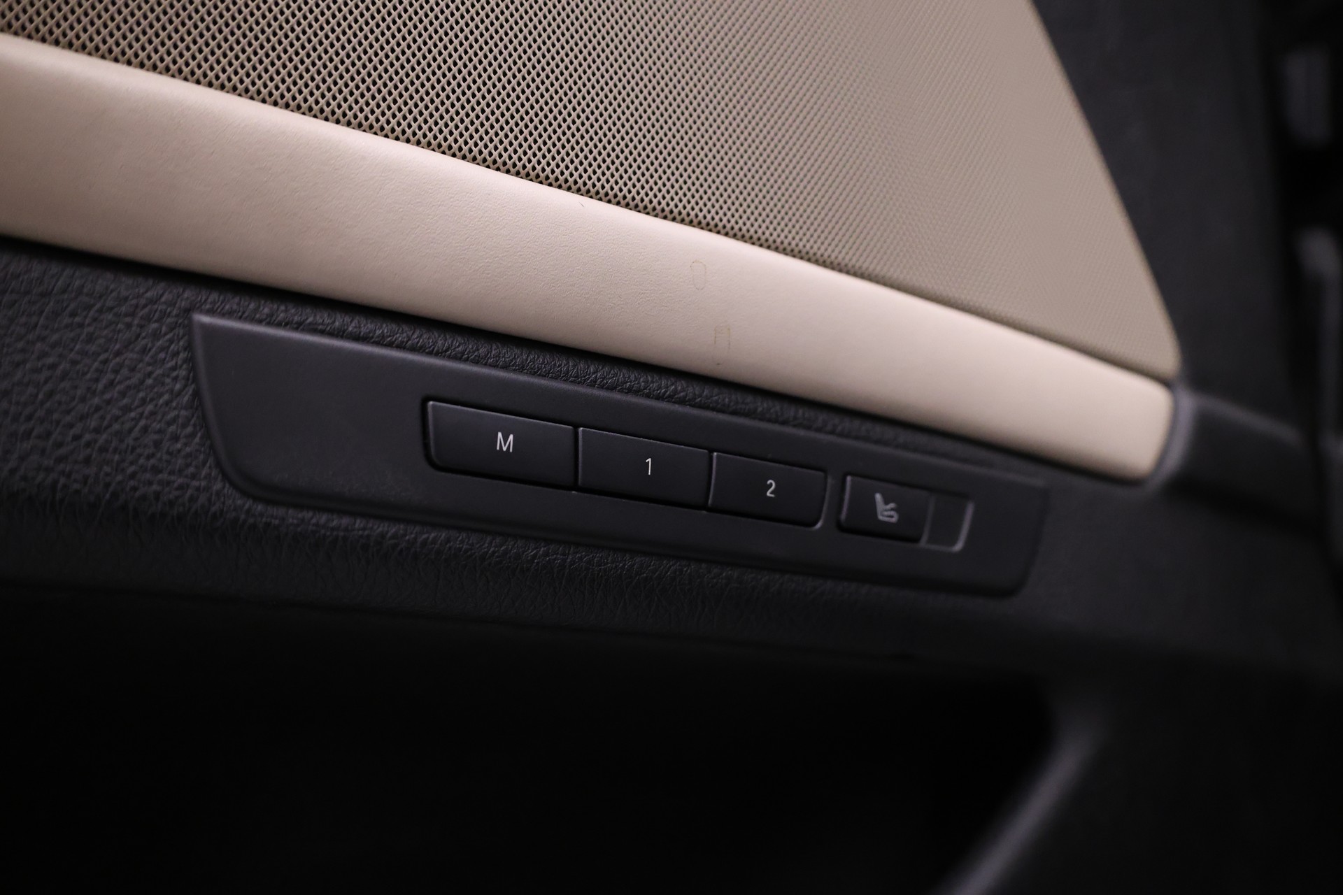 BMW 535i xDrive SAG Touring-image-28