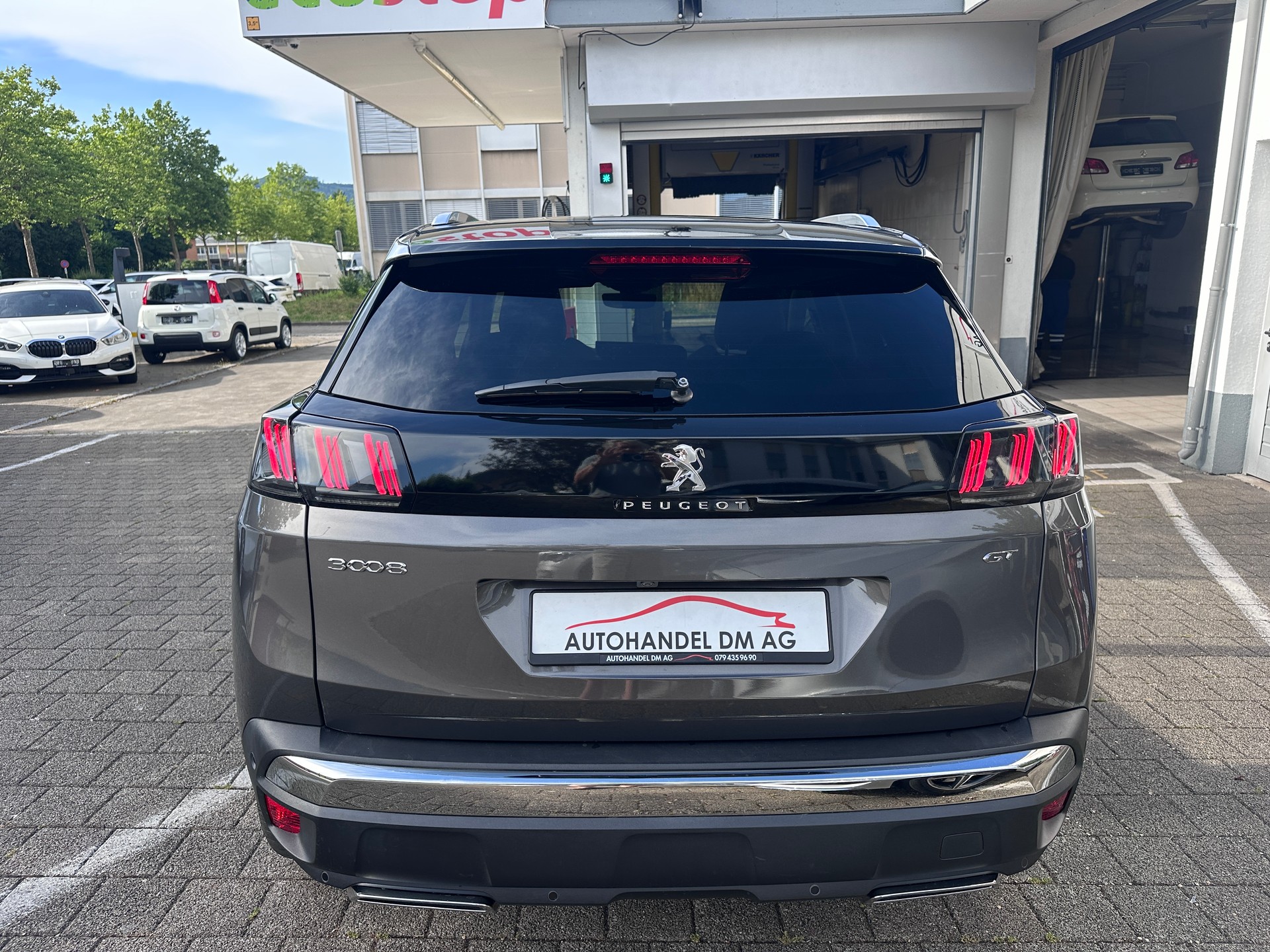 PEUGEOT 3008 1.5 BlueHDi GT Pack EAT8-image-4