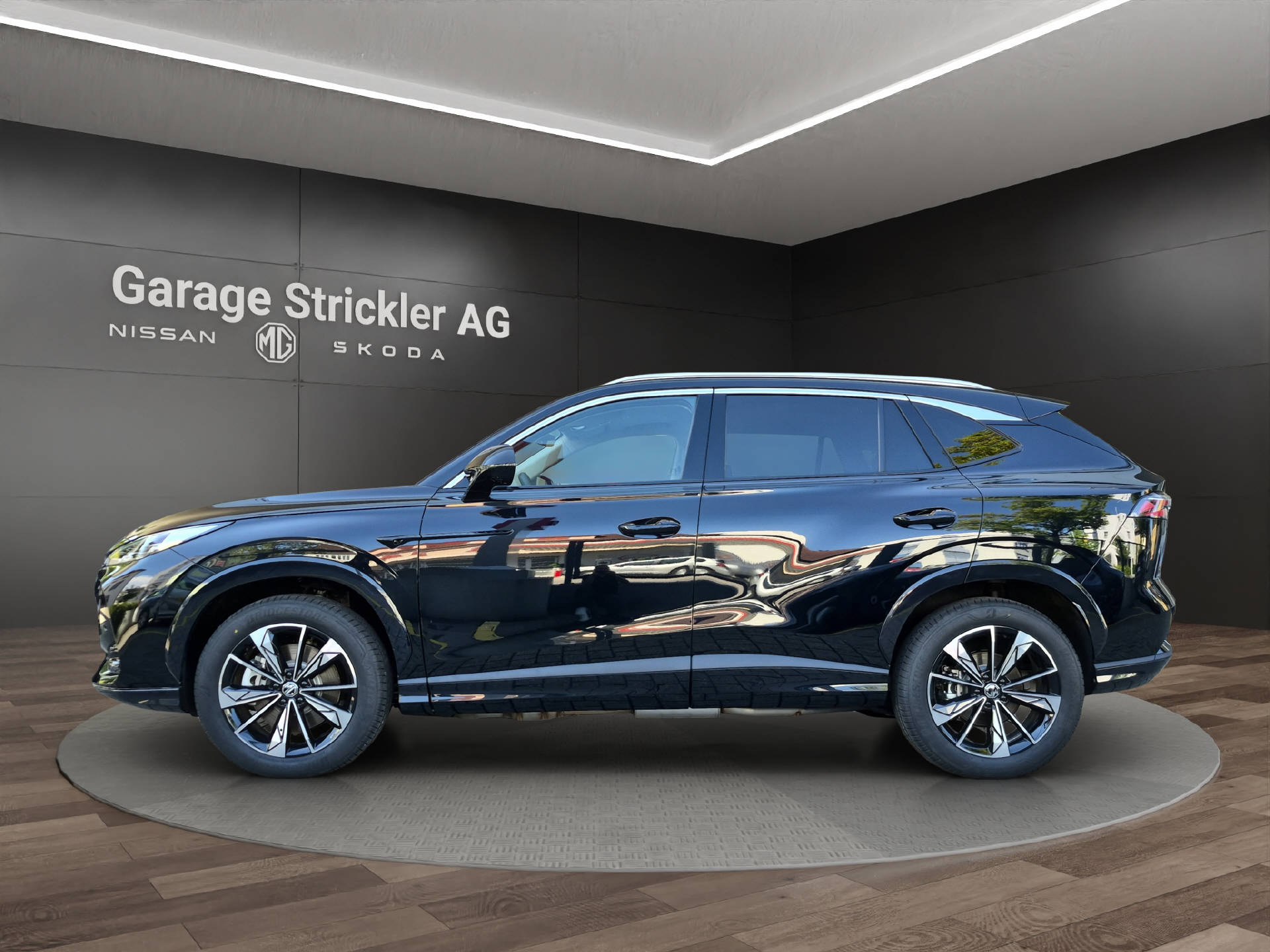 MG HS 1.5 Hybrid Luxury-image-1