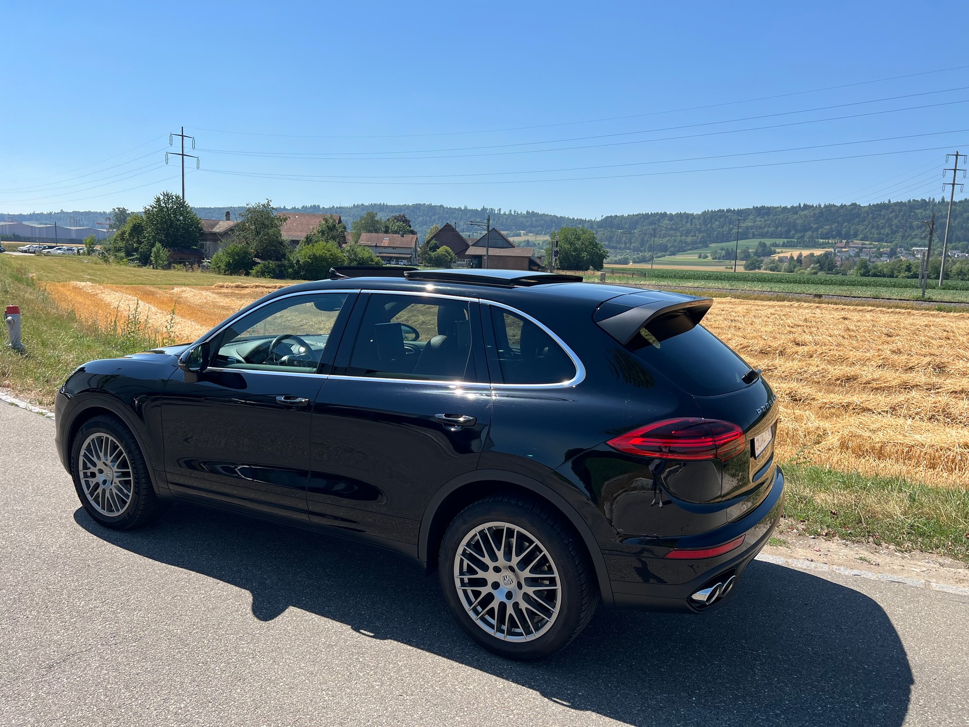 PORSCHE Cayenne Diesel 3.0 V6 TDI * Luftfederung *-image-13
