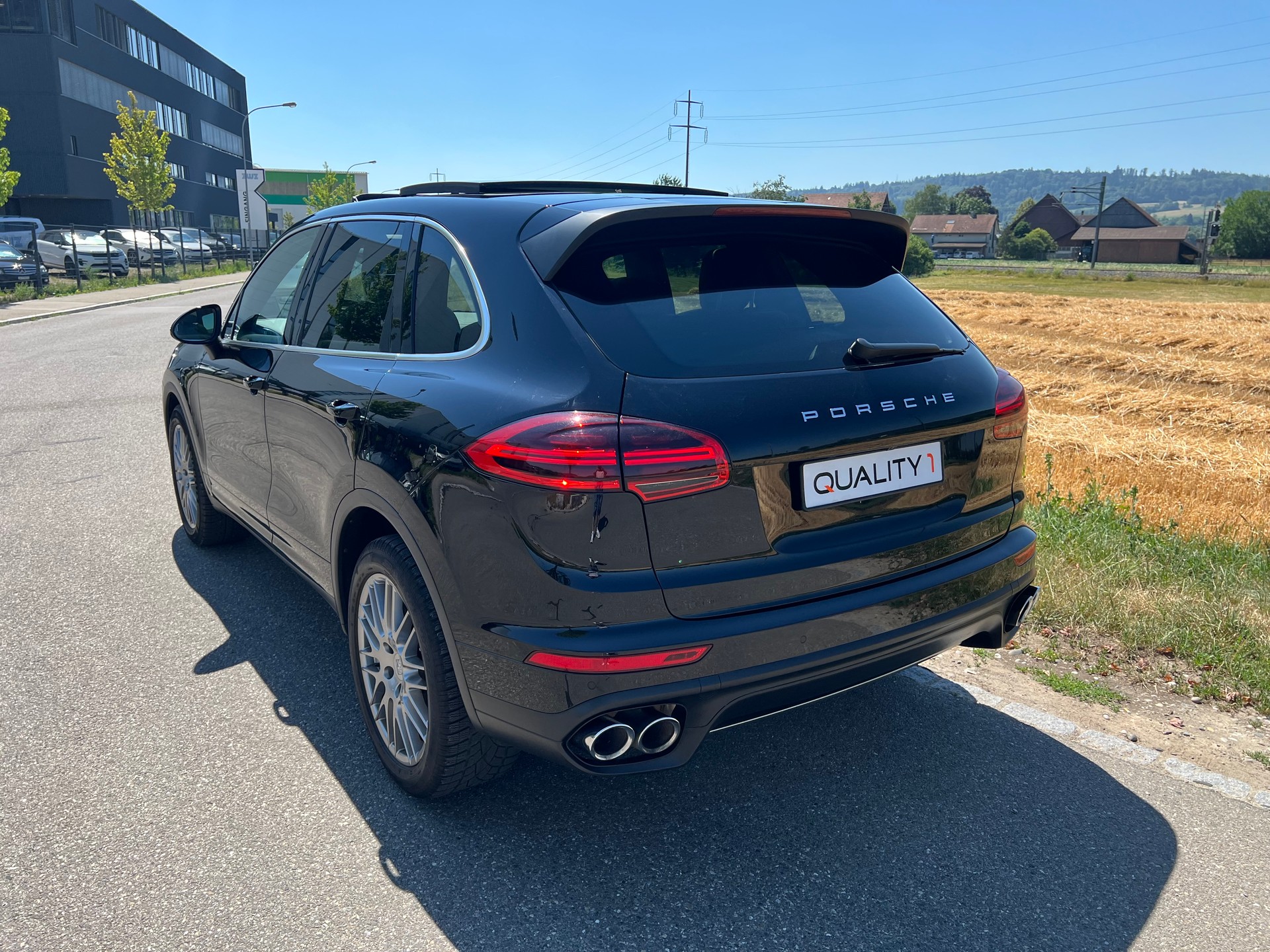PORSCHE Cayenne Diesel 3.0 V6 TDI * Luftfederung *-image-14