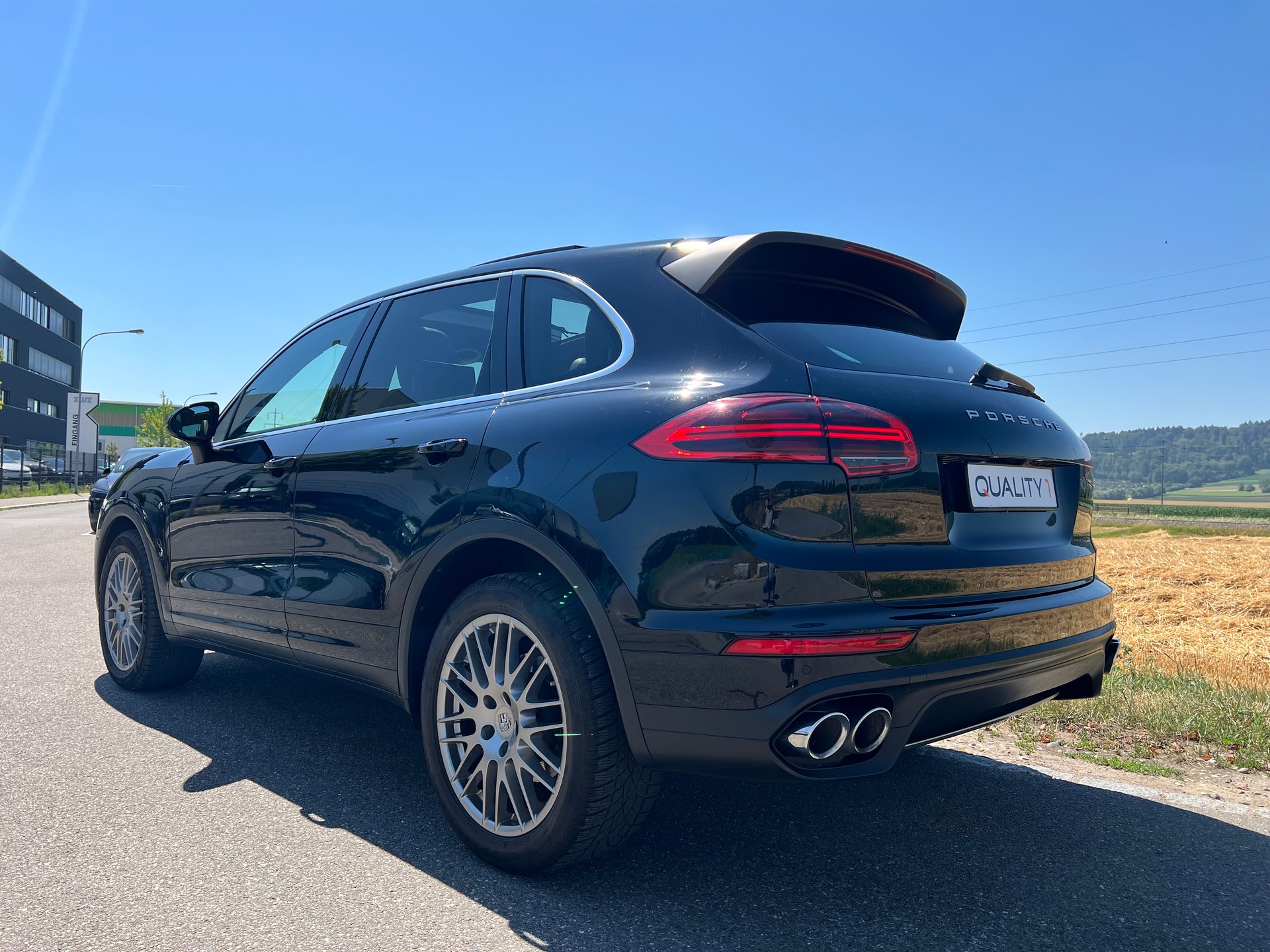 PORSCHE Cayenne Diesel 3.0 V6 TDI * Luftfederung *-image-12