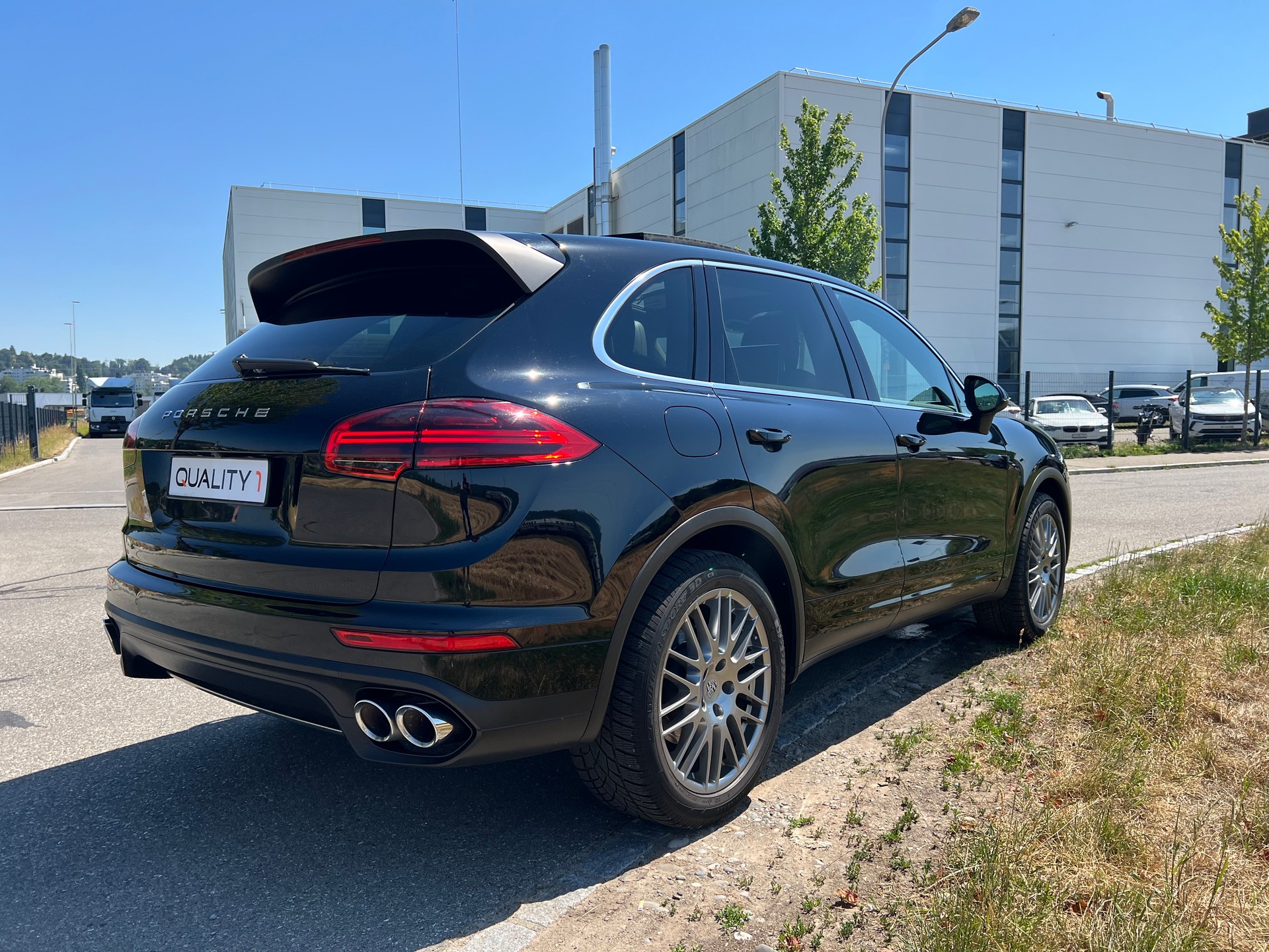 PORSCHE Cayenne Diesel 3.0 V6 TDI * Luftfederung *-image-16