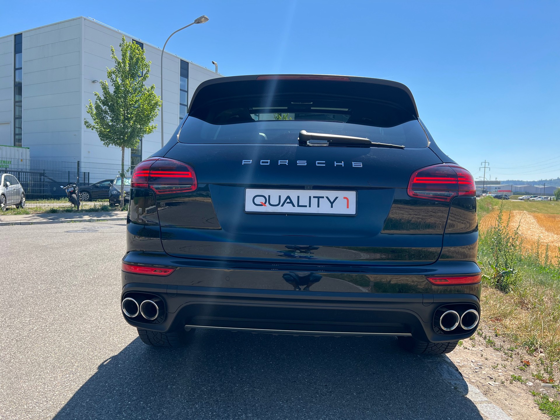 PORSCHE Cayenne Diesel 3.0 V6 TDI * Luftfederung *-image-17