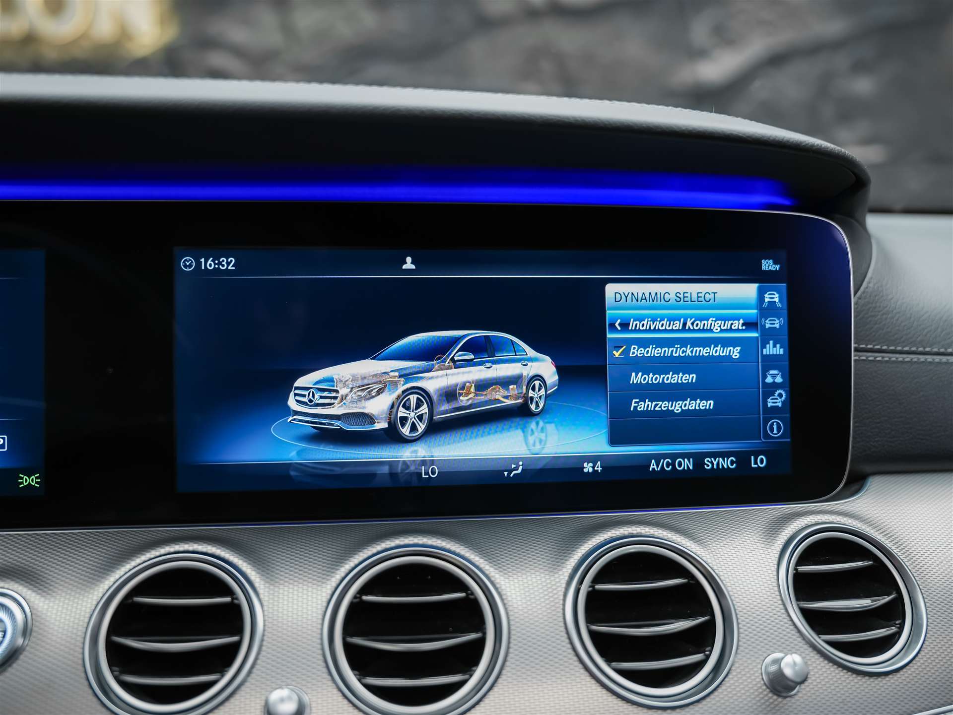 MERCEDES-BENZ E 220 d AMG Line 9G-Tronic *Panorama*Sitzheizung*Rückfahrkamera*-image-34