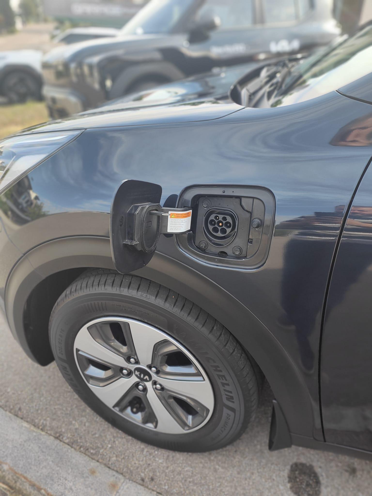 KIA Niro 1.6 GDi Plug-in Hybrid-image-15