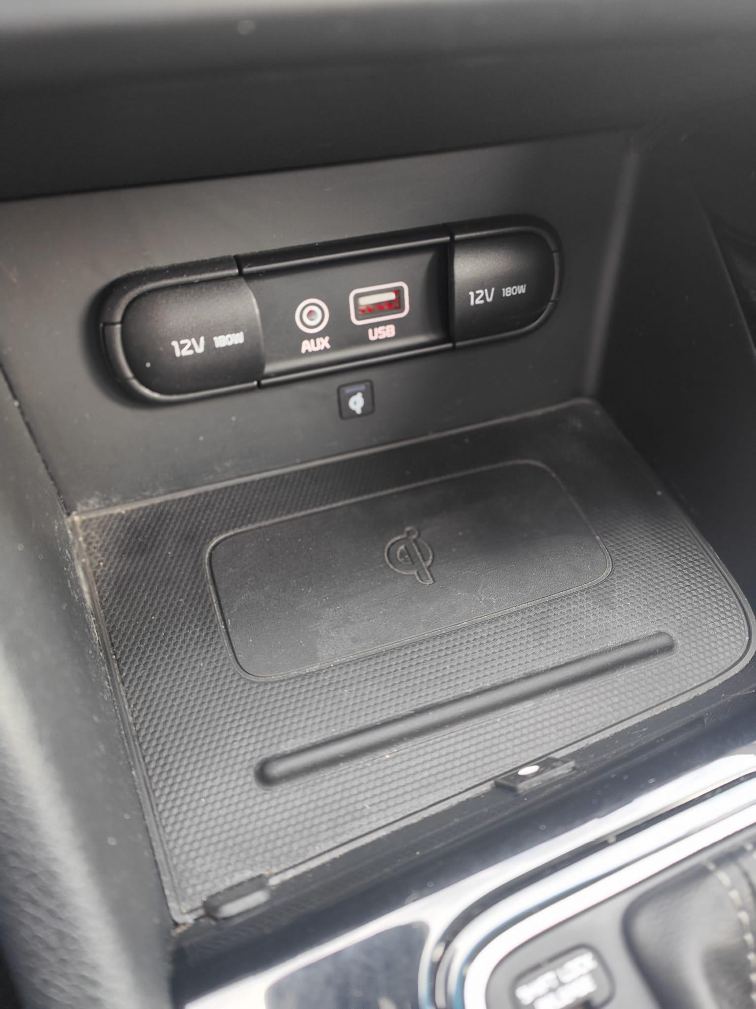 KIA Niro 1.6 GDi Plug-in Hybrid-image-23