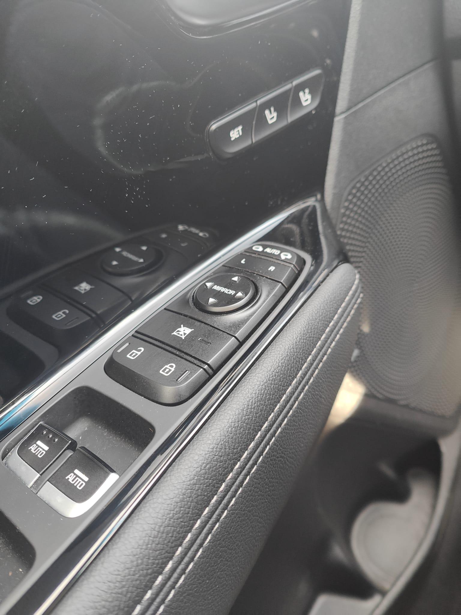 KIA Niro 1.6 GDi Plug-in Hybrid-image-18