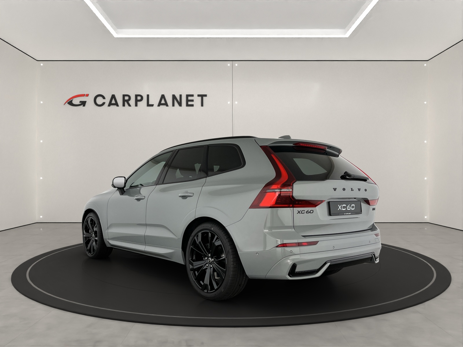 VOLVO XC60 2.0 B5 MH Black Edition AWD-image-2
