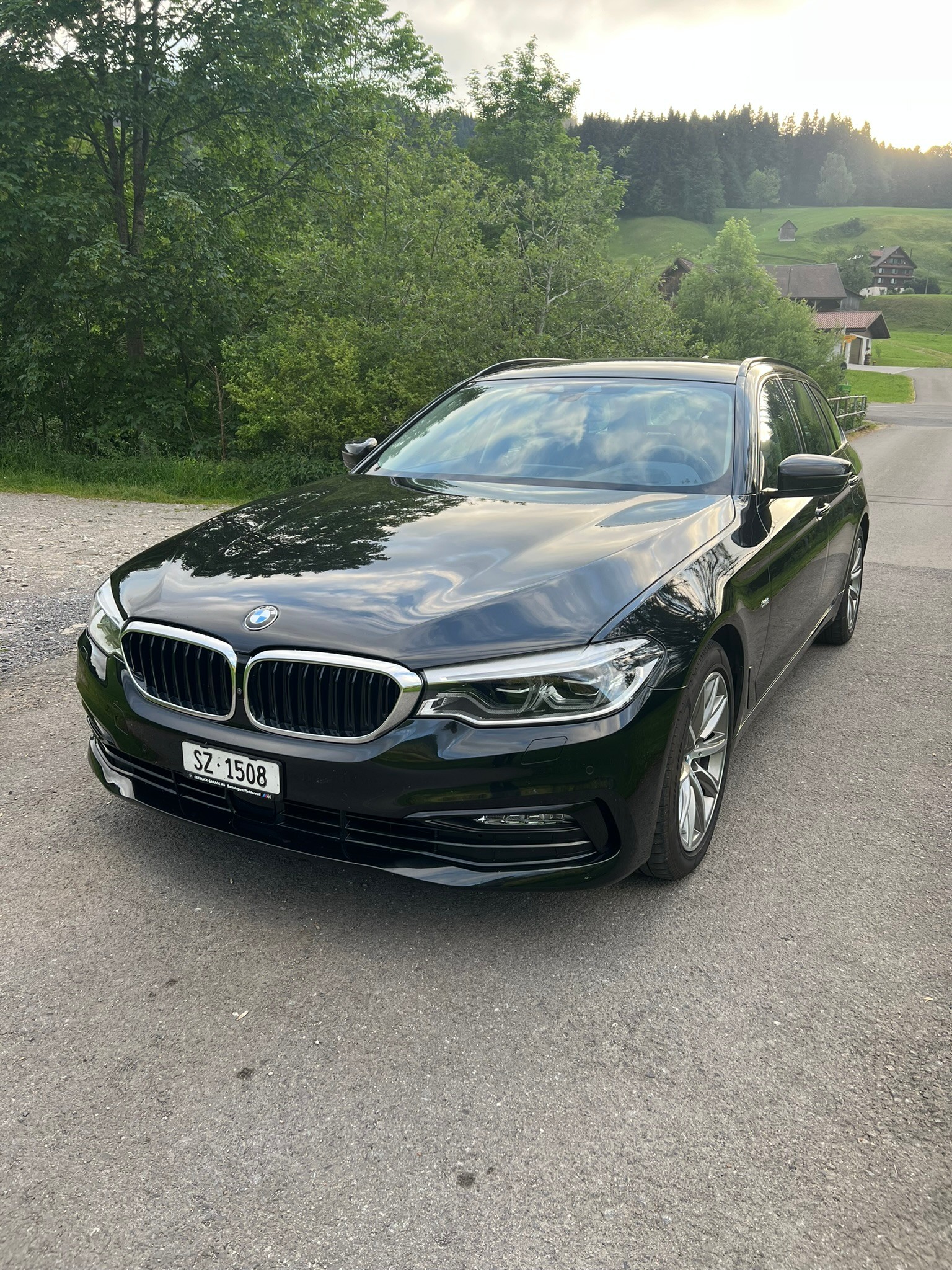 BMW 530d xDrive-image-0