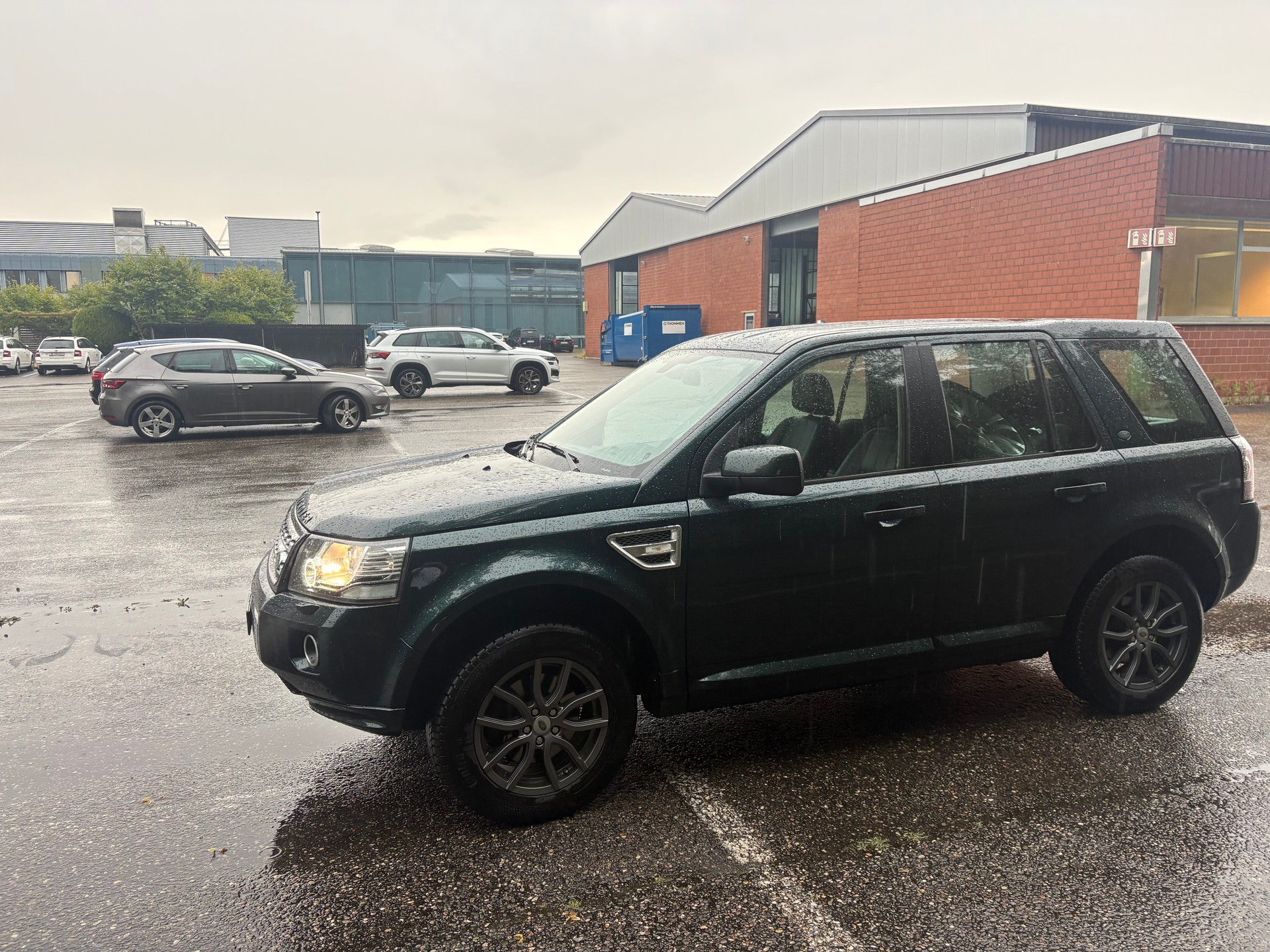LAND ROVER Freelander 2.0 SE Automatic-image-1