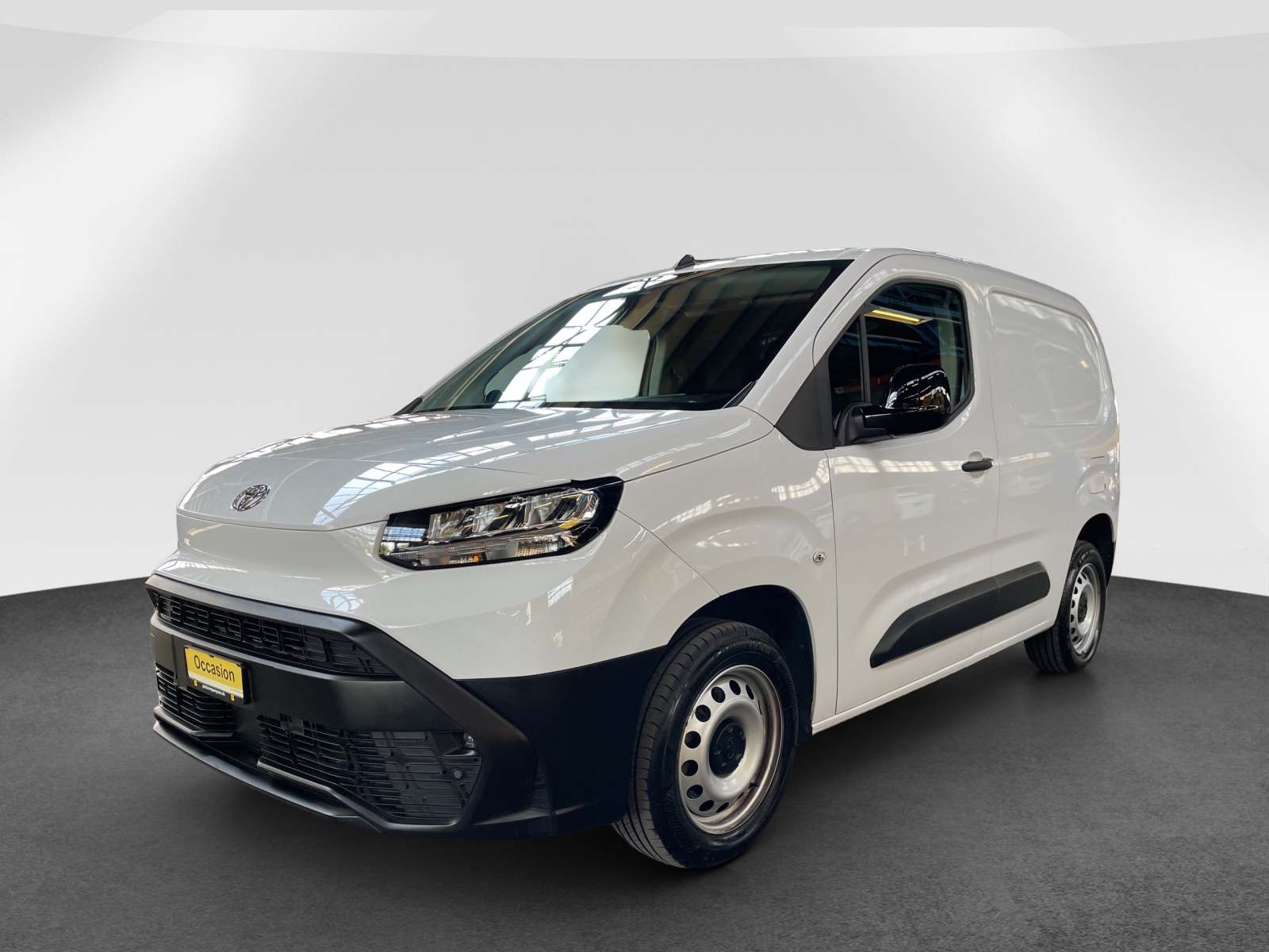 TOYOTA PROACE CITY Van L1 1.5 D Active-image-2