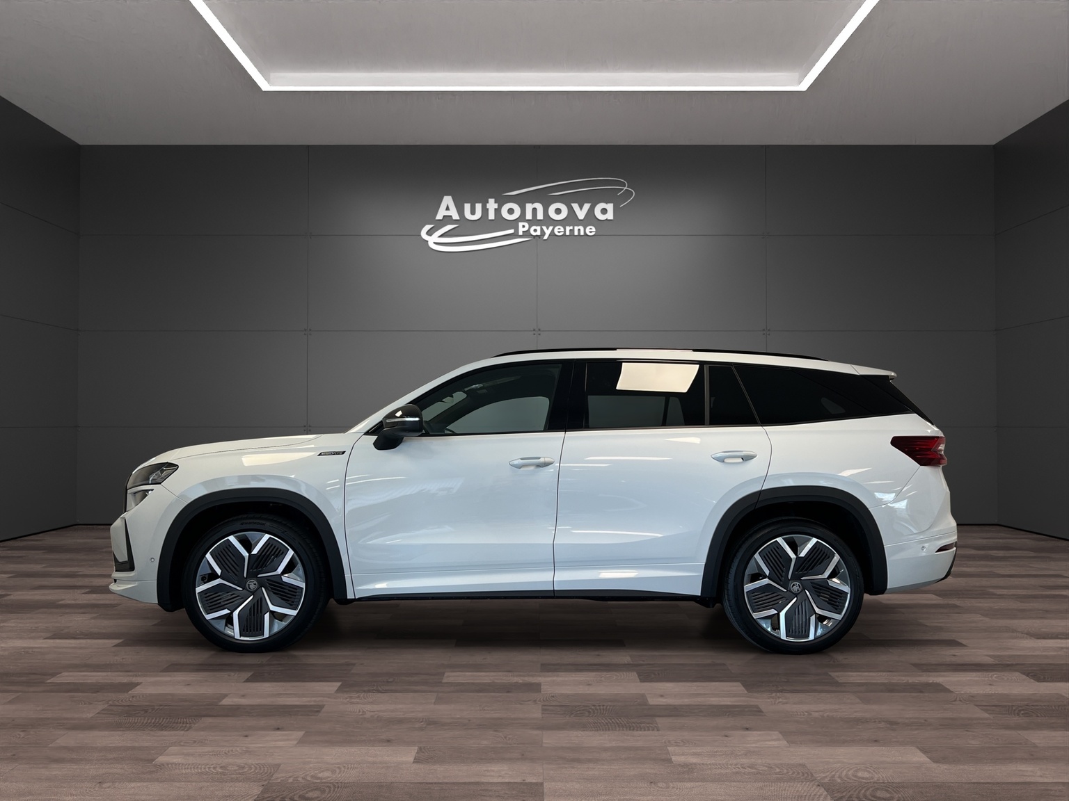 SKODA Kodiaq 2.0 TSI Sportline 4x4-image-2