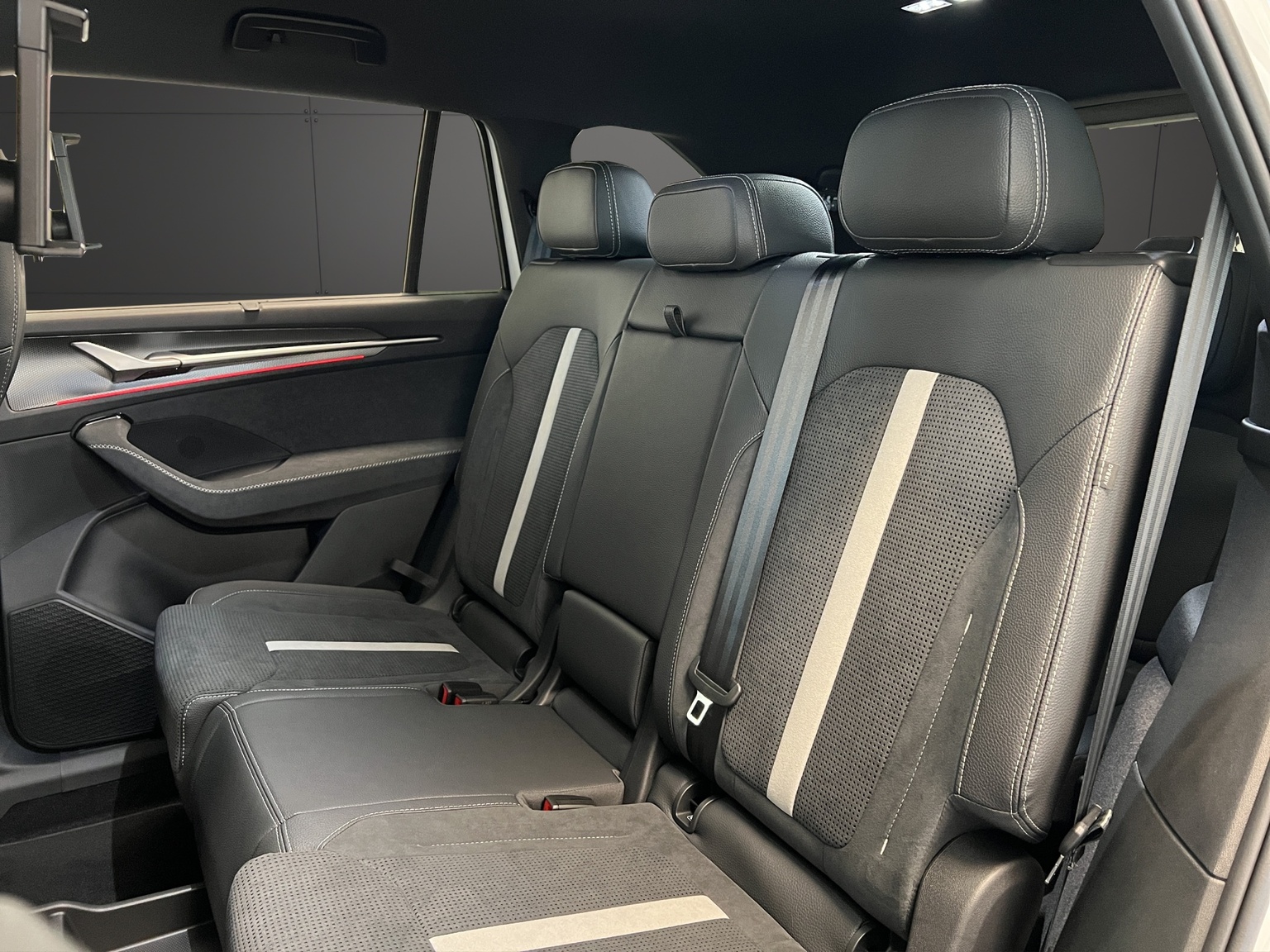 SKODA Kodiaq 2.0 TSI Sportline 4x4-image-8