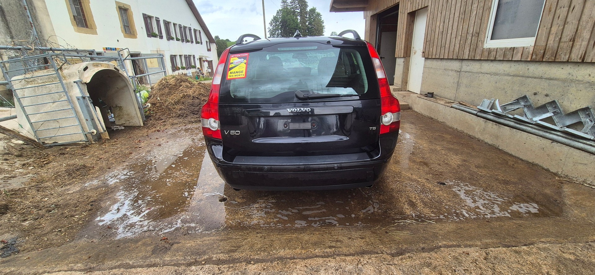 VOLVO 2.5 T5 Summum-image-1