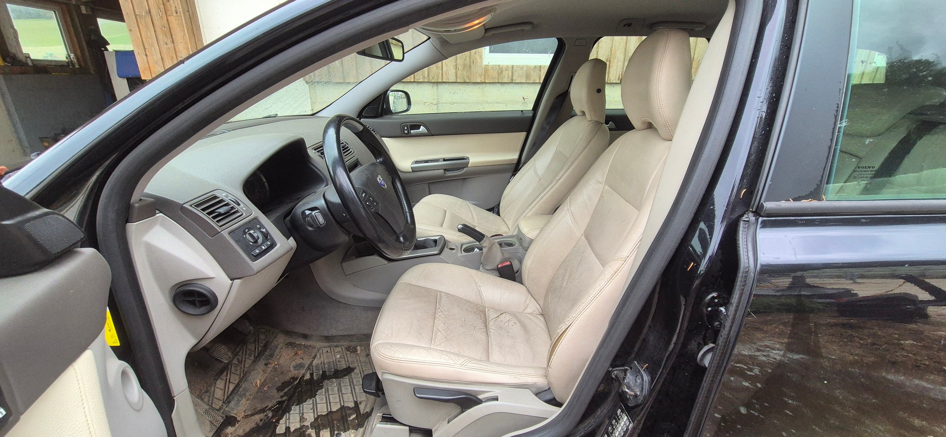 VOLVO 2.5 T5 Summum-image-3